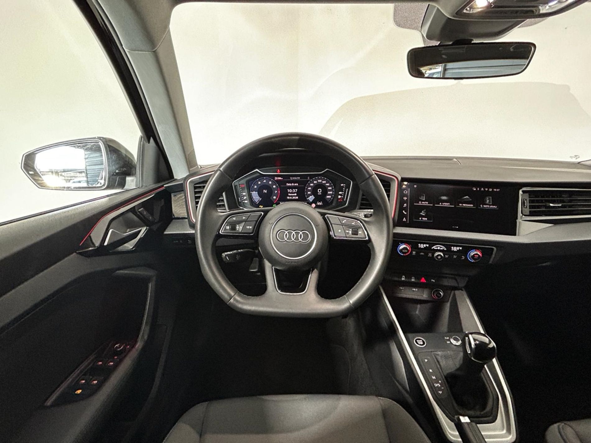 Audi A1 Sportback 30 1.0 tfsi Identity Black 110cv s-tronic   - Autoviemme