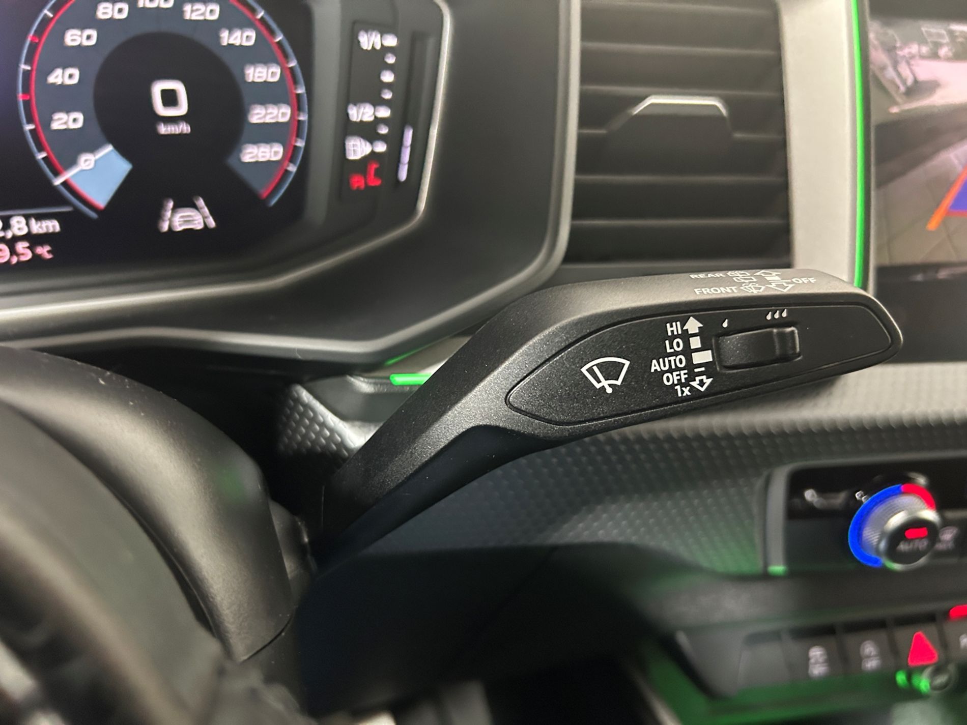 Audi A1 Sportback 30 1.0 tfsi Identity Black 116 cv   - Autoviemme