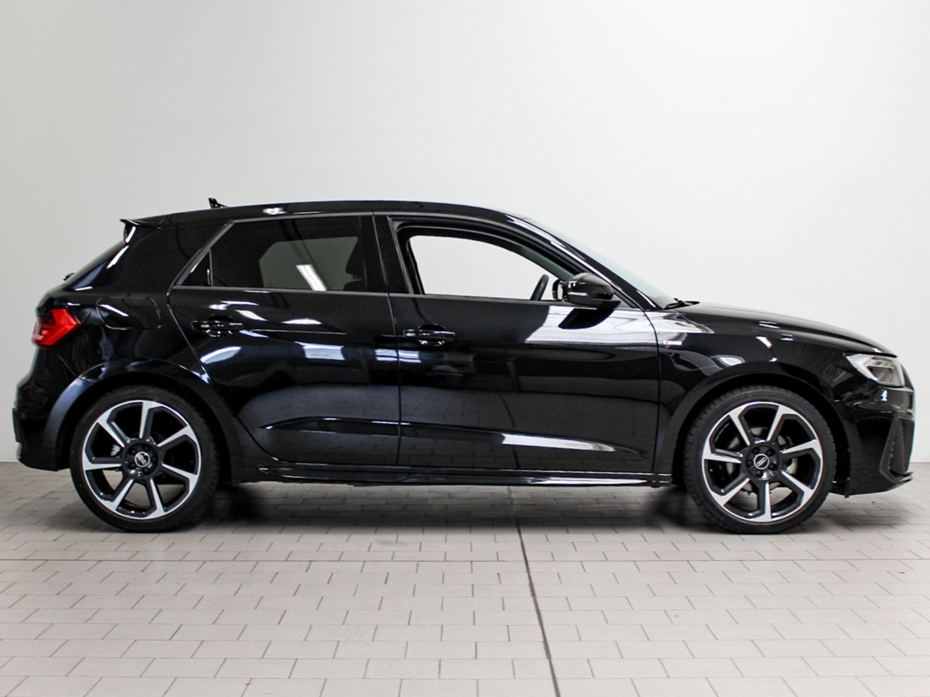 A1 Sportback 30 1.0 tfsi S Line Edition 116cv s-tronic - Autoviemme