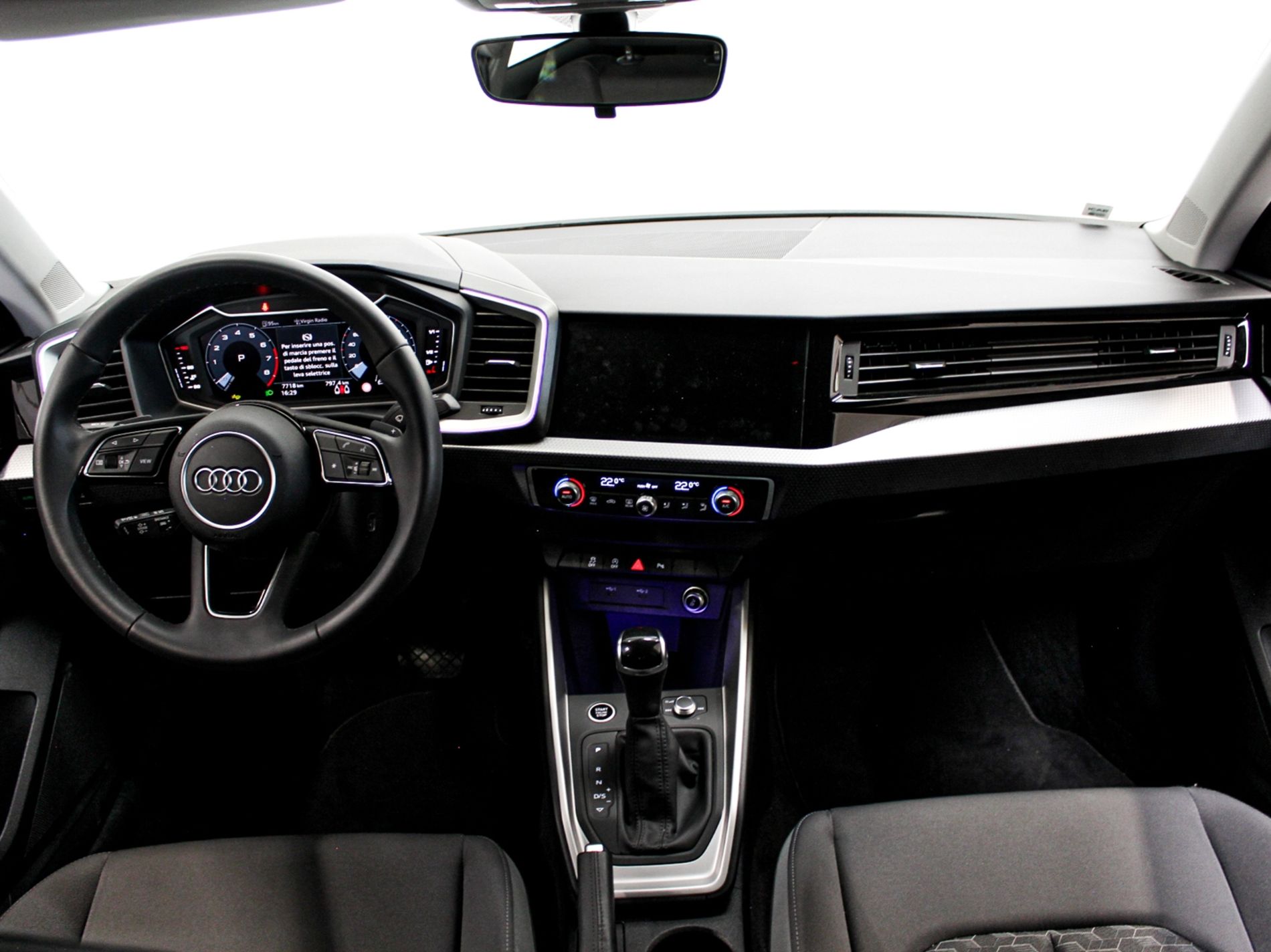 A1 allstreet 35 1.5 tfsi Identity Contrast 150cv s tronic - Autoviemme