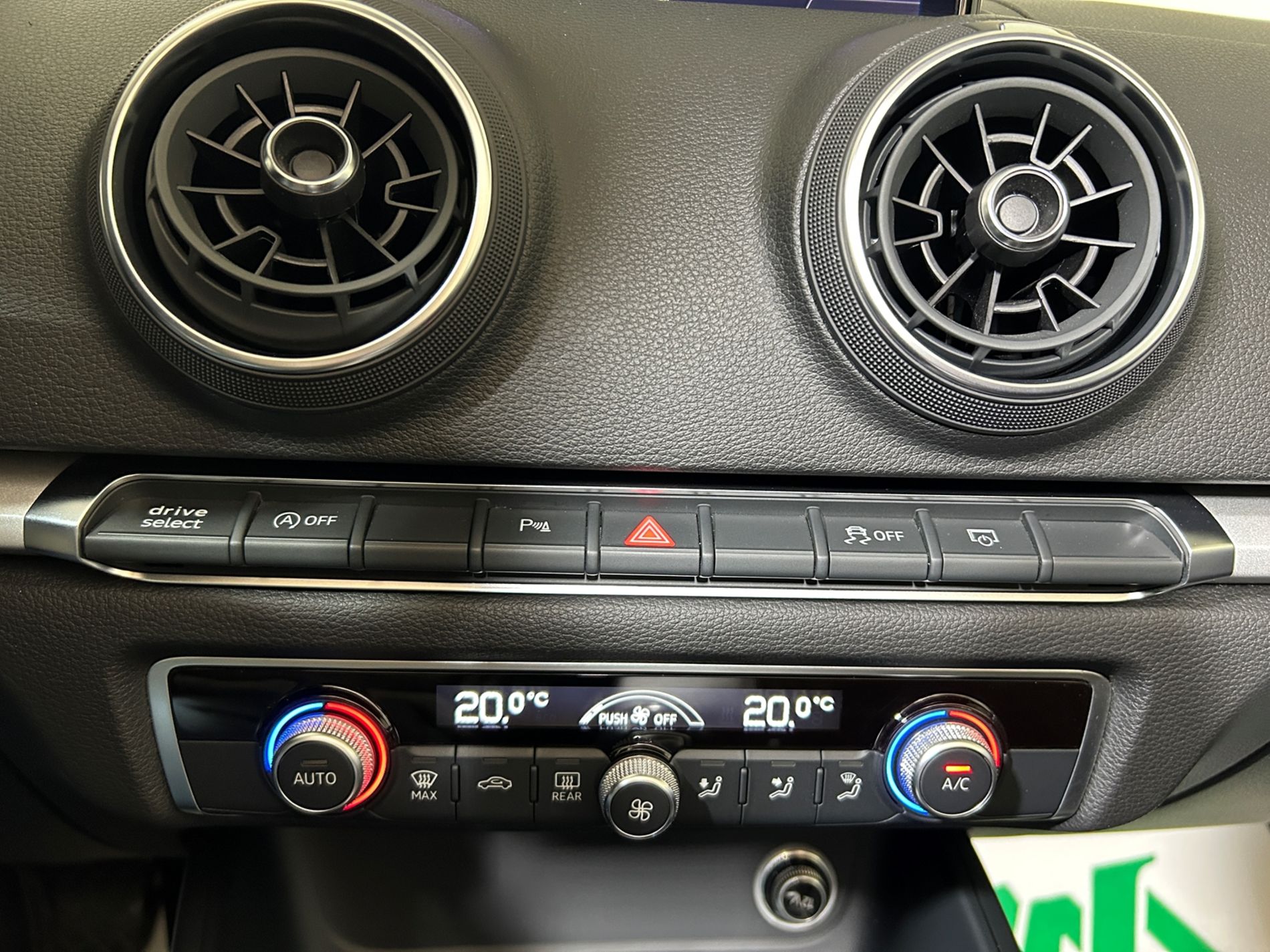 Audi A3 Cabrio 40 2.0 tfsi Sport S-Line 190 cv s-tronic - Autoviemme