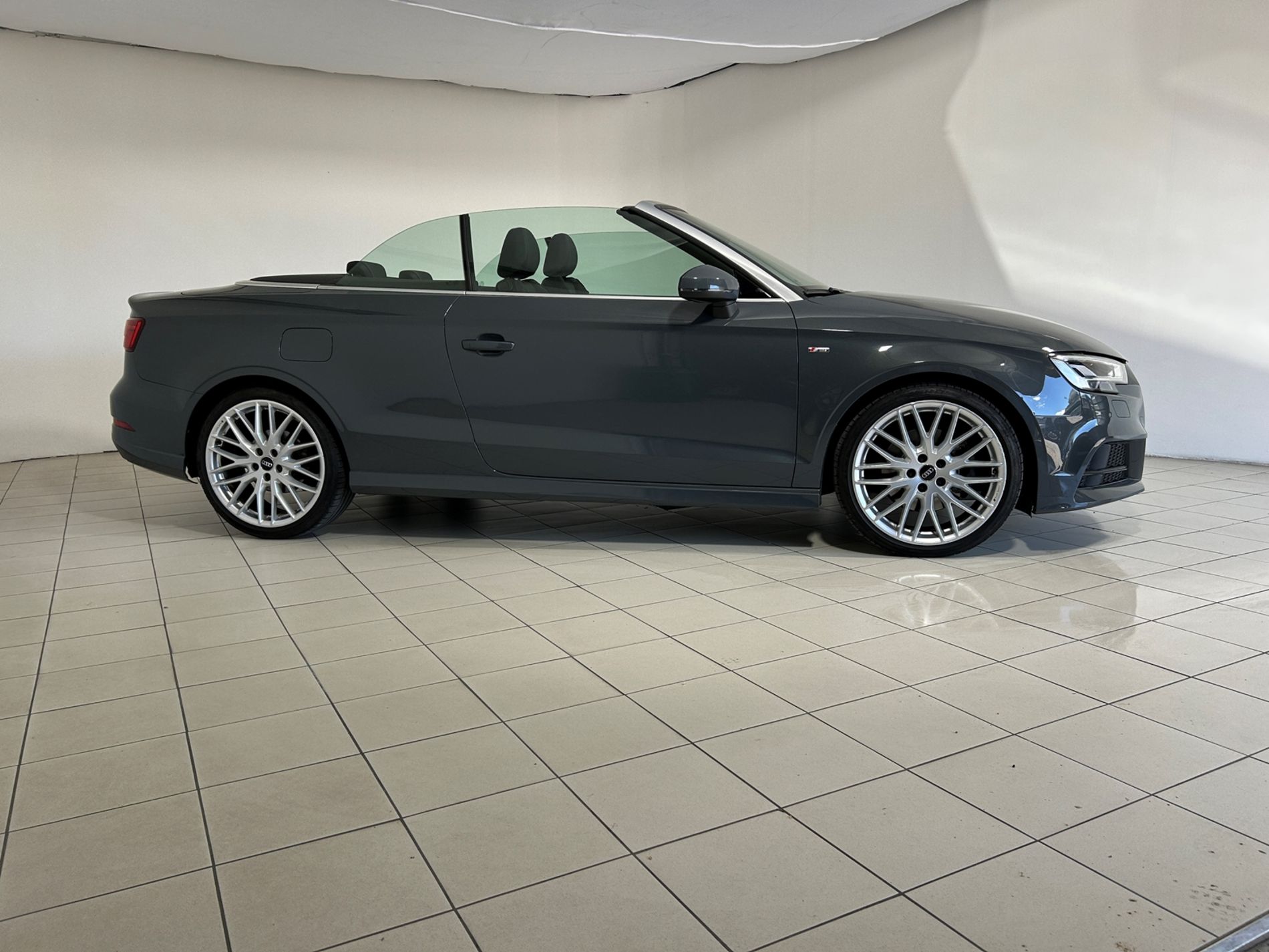 Audi A3 Cabrio 40 2.0 tfsi Sport S-Line 190 cv s-tronic - Autoviemme