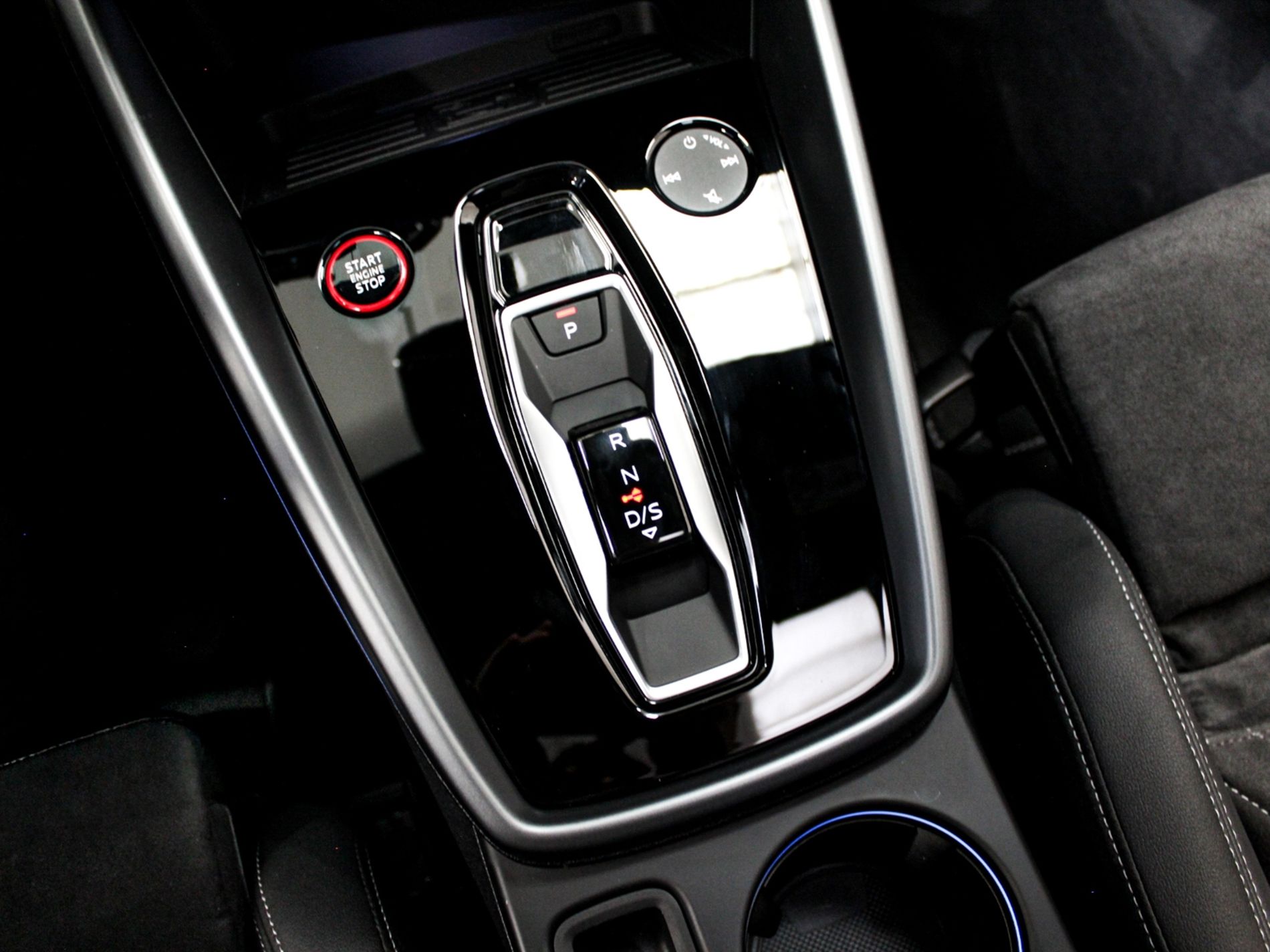 S3 Sportback 2.0 tfsi quattro s-tronic - Autoviemme