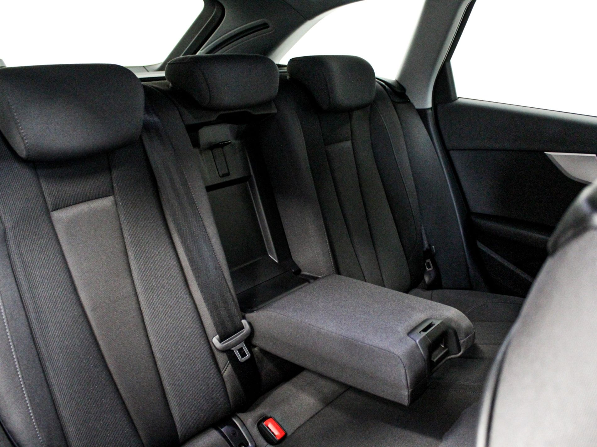 A4 Avant 40 2.0 tdi mhev S line edition quattro 204cv s-tronic - Autoviemme