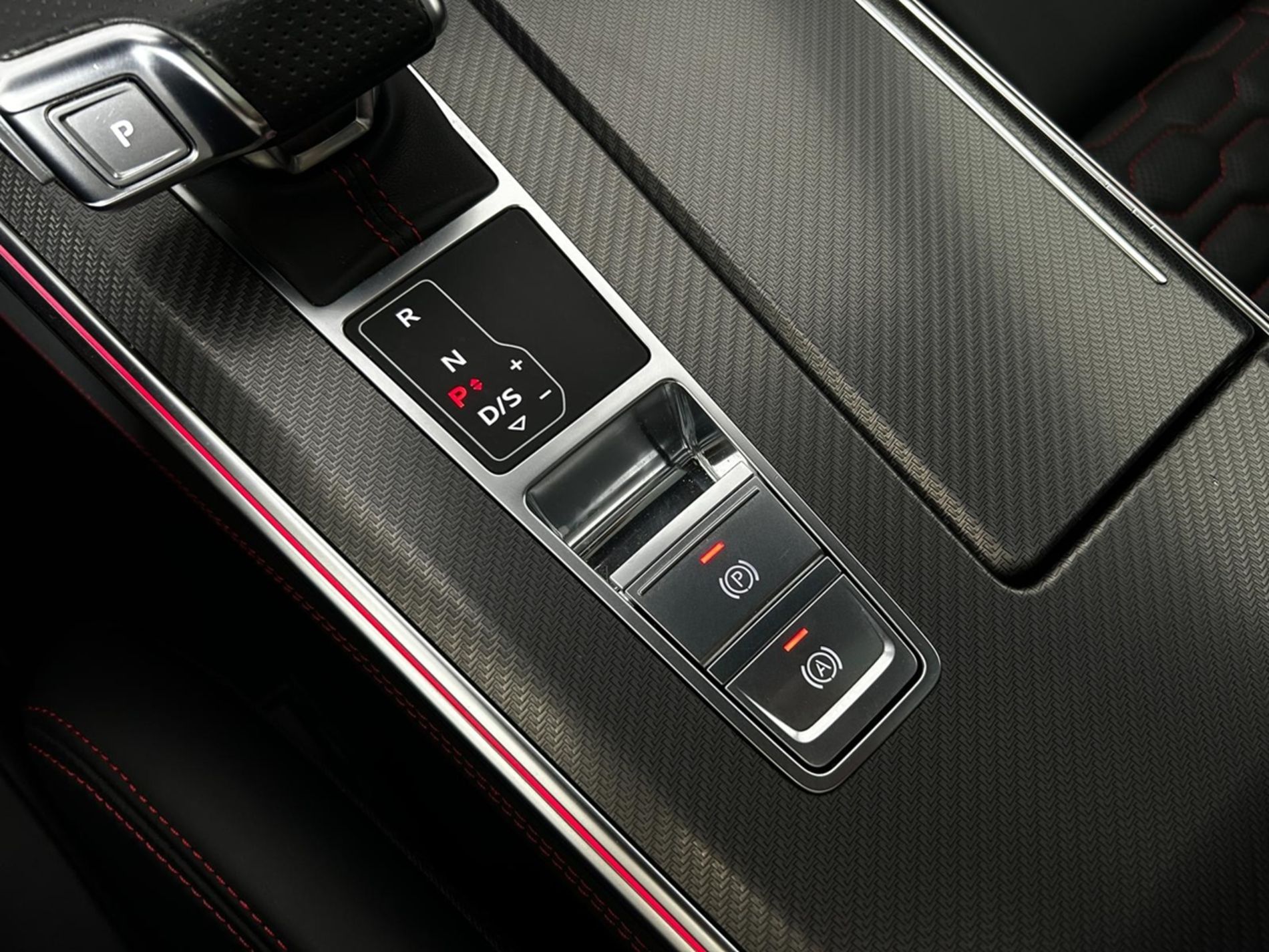 Audi RS6 Avant 4.0 mhev quattro - Autoviemme