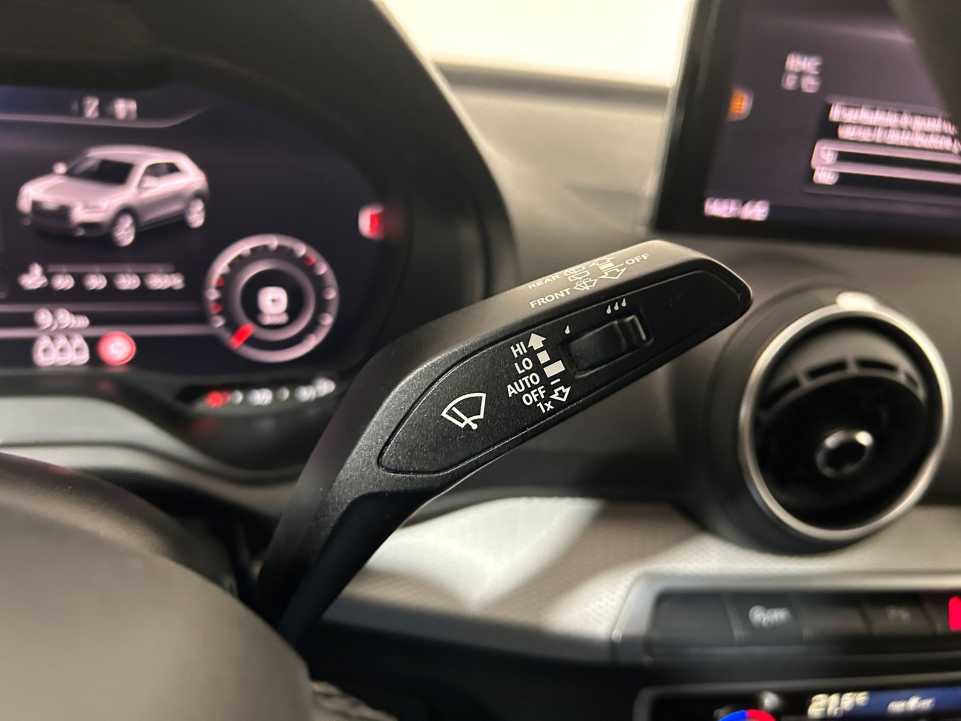 Audi Q2 Admired Advanced s-tronic35 1.5 tfsi Comfort Pack - Autoviemme