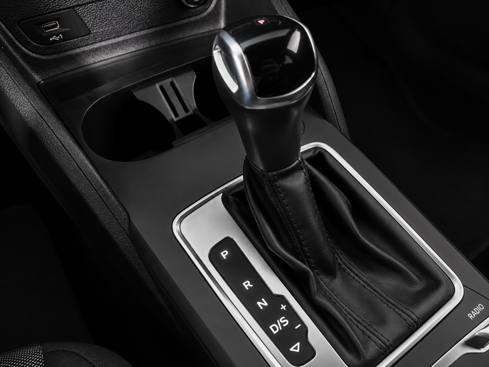 Audi Q2 35 1.5 tfsi Admired Advanced s-tronic baule elettrico  - Autoviemme
