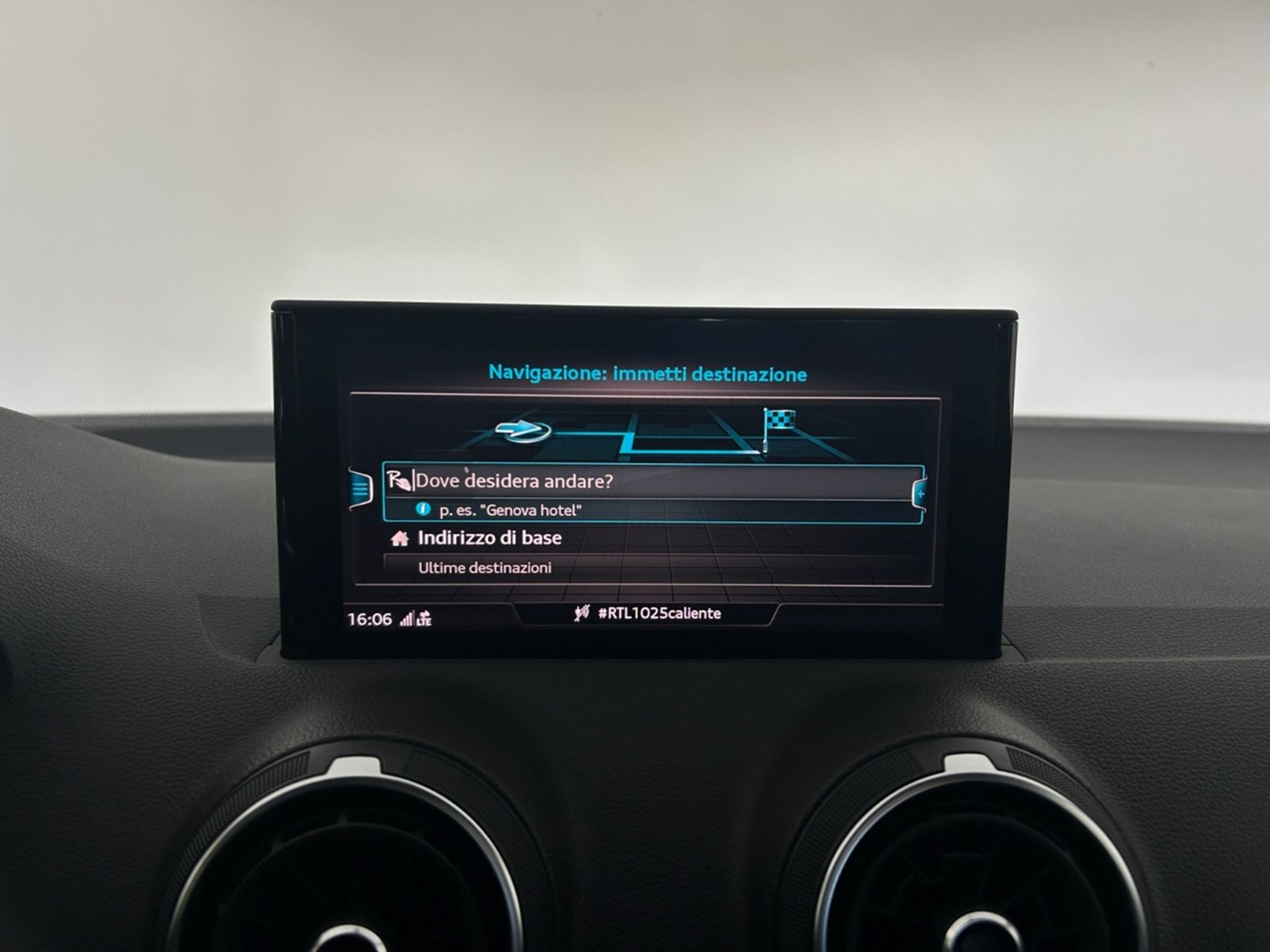 Q2 35 1.5 tfsi S line edition s-tronic - Autoviemme