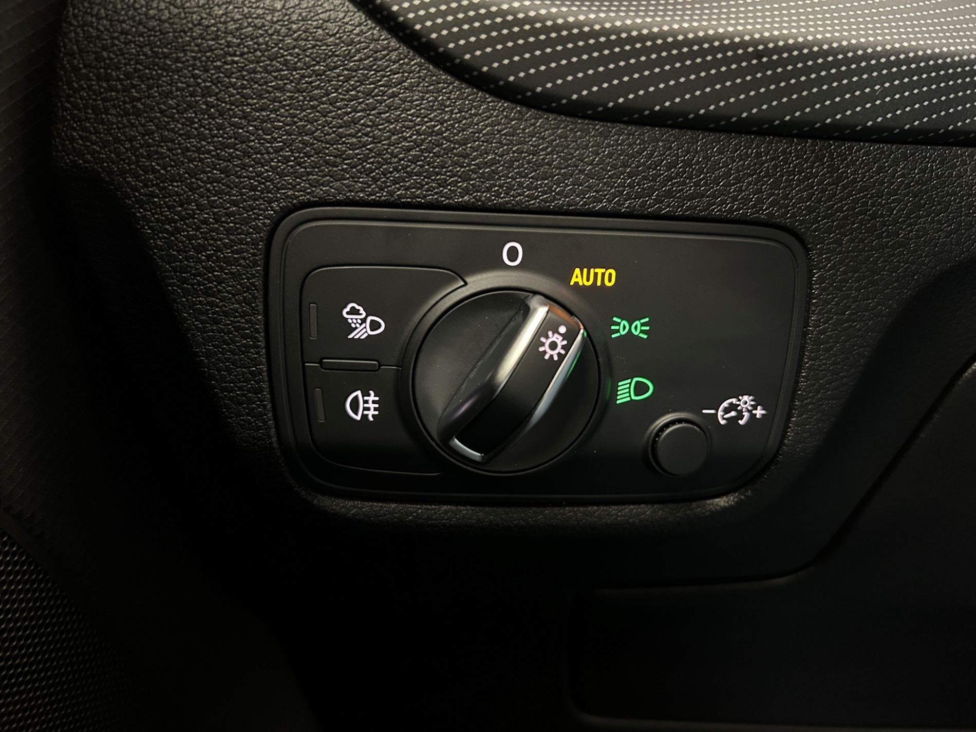 Q2 35 2.0 tdi S line edition s-tronic - Autoviemme