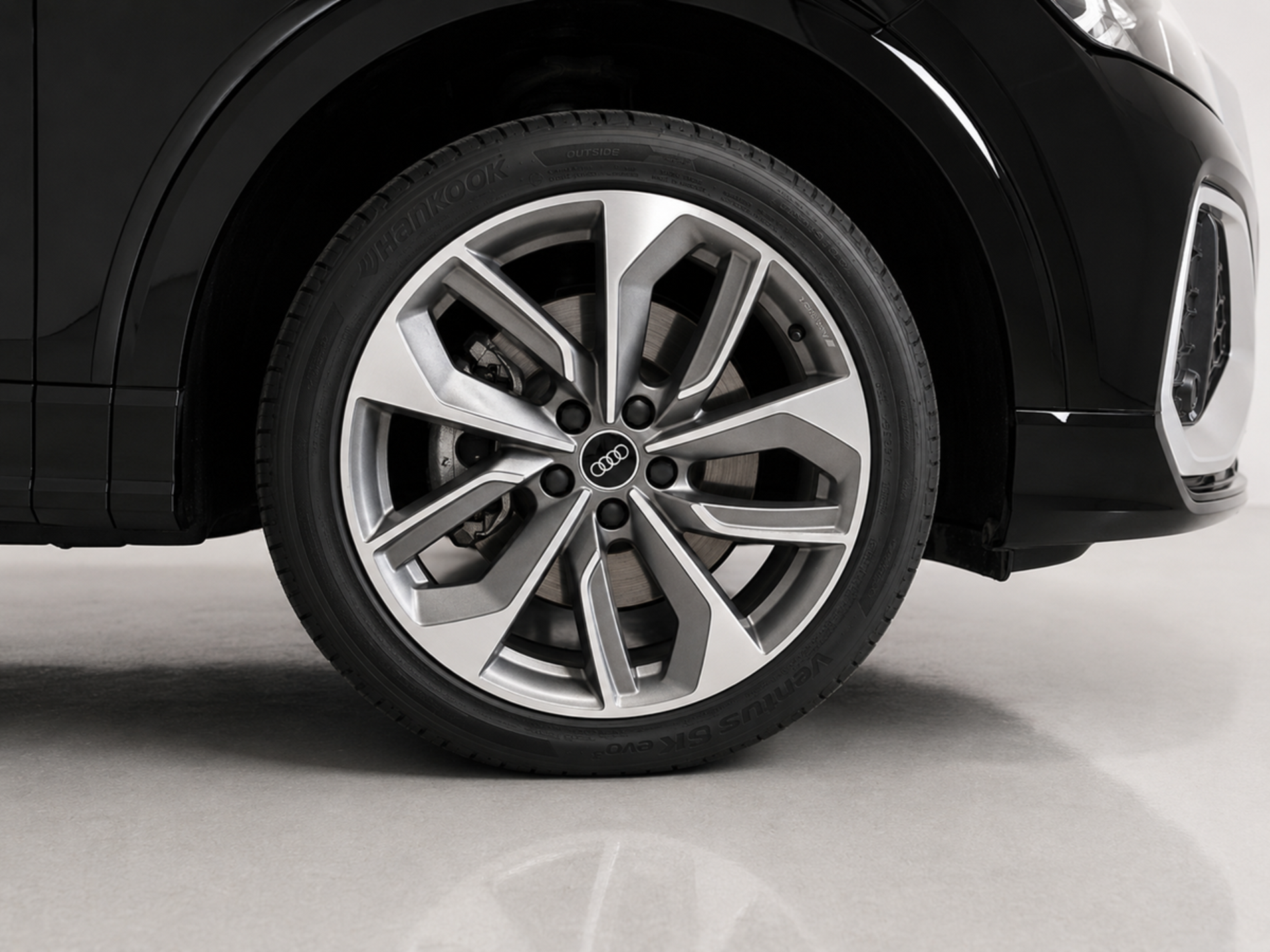 Q2 35 1.5 tfsi S line s-tronic - Autoviemme