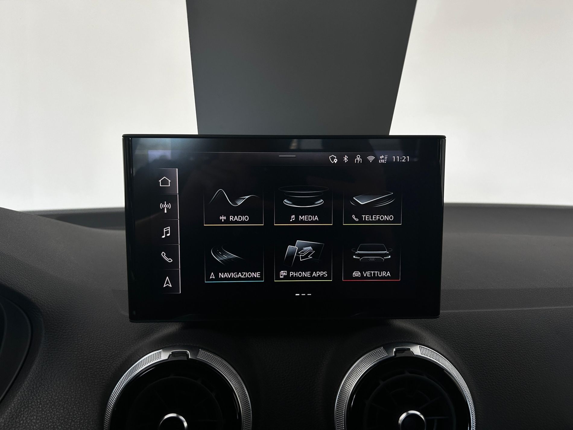 Q2 35 1.5 tfsi S line s-tronic - Autoviemme
