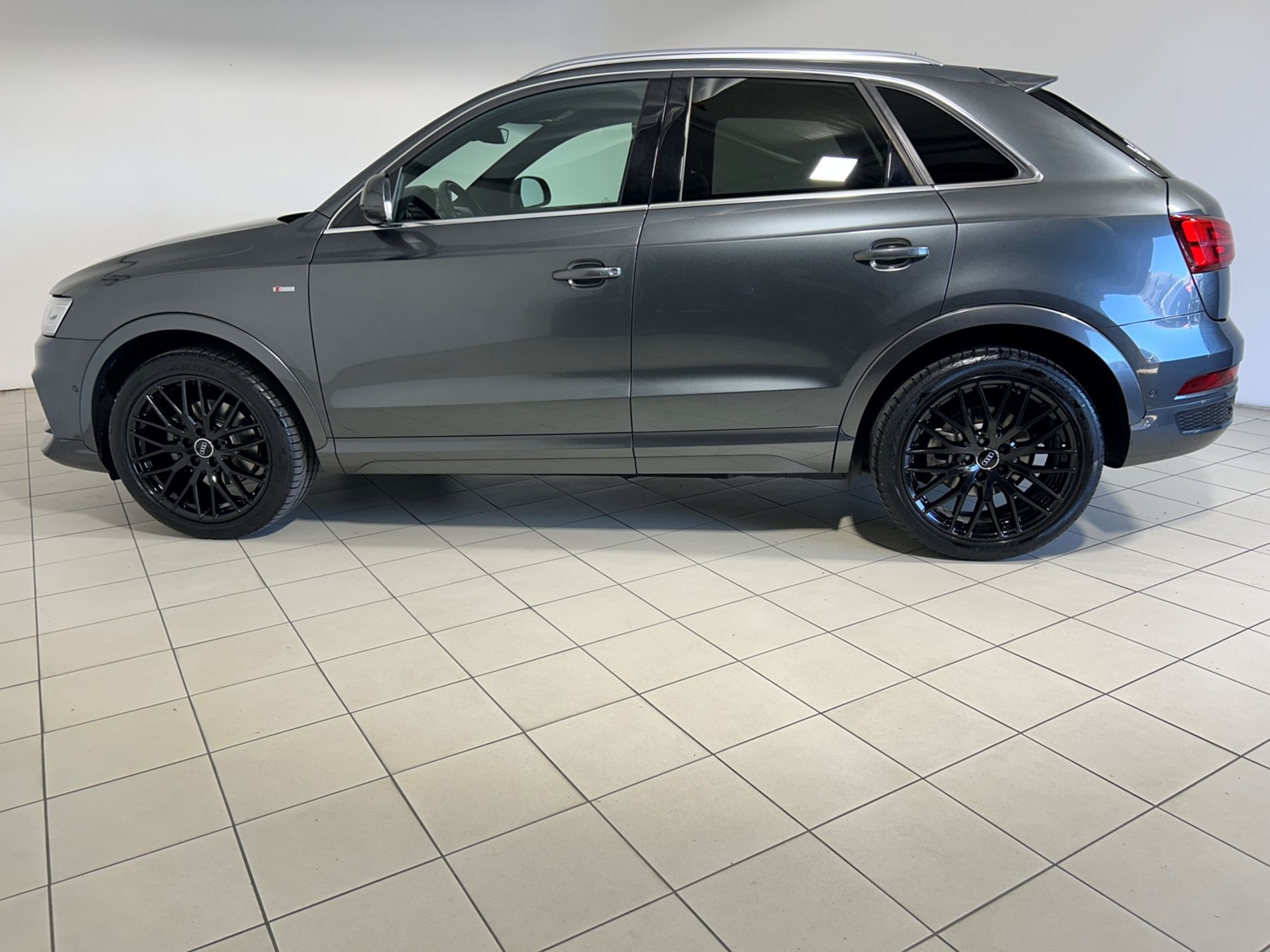 Audi Q3 1.4 tfsi Black Line Edition S line edition s-tronic - Autoviemme