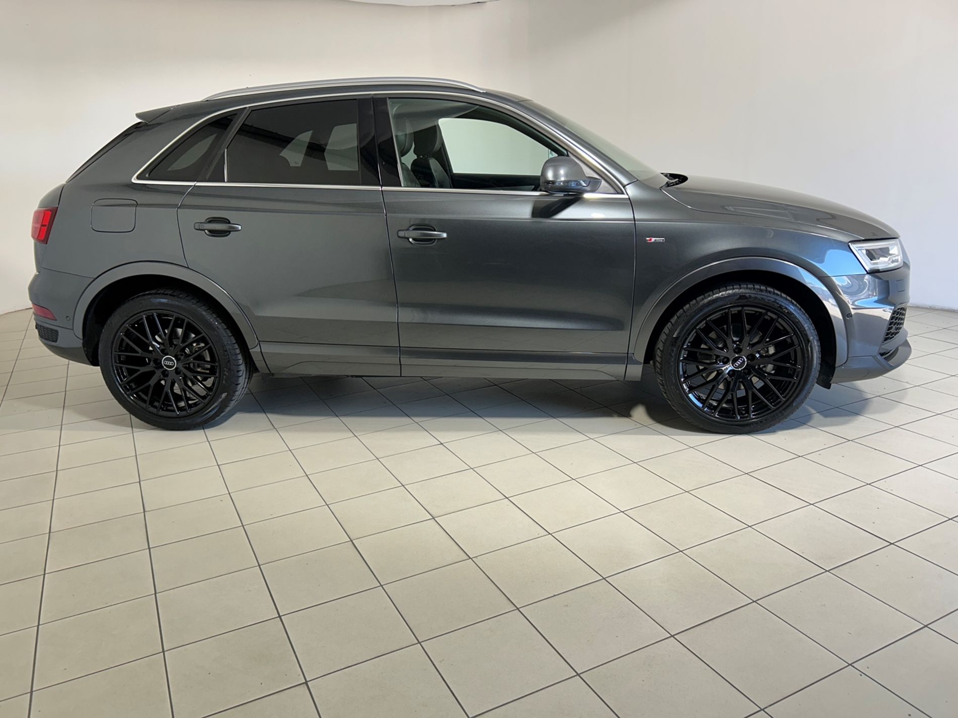 Audi Q3 1.4 tfsi Black Line Edition S line edition s-tronic - Autoviemme