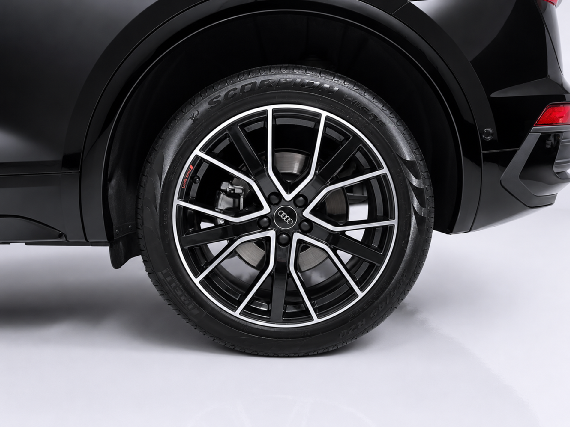 Q5 Sportback 40 2.0 tdi quattro s-tronic - Autoviemme