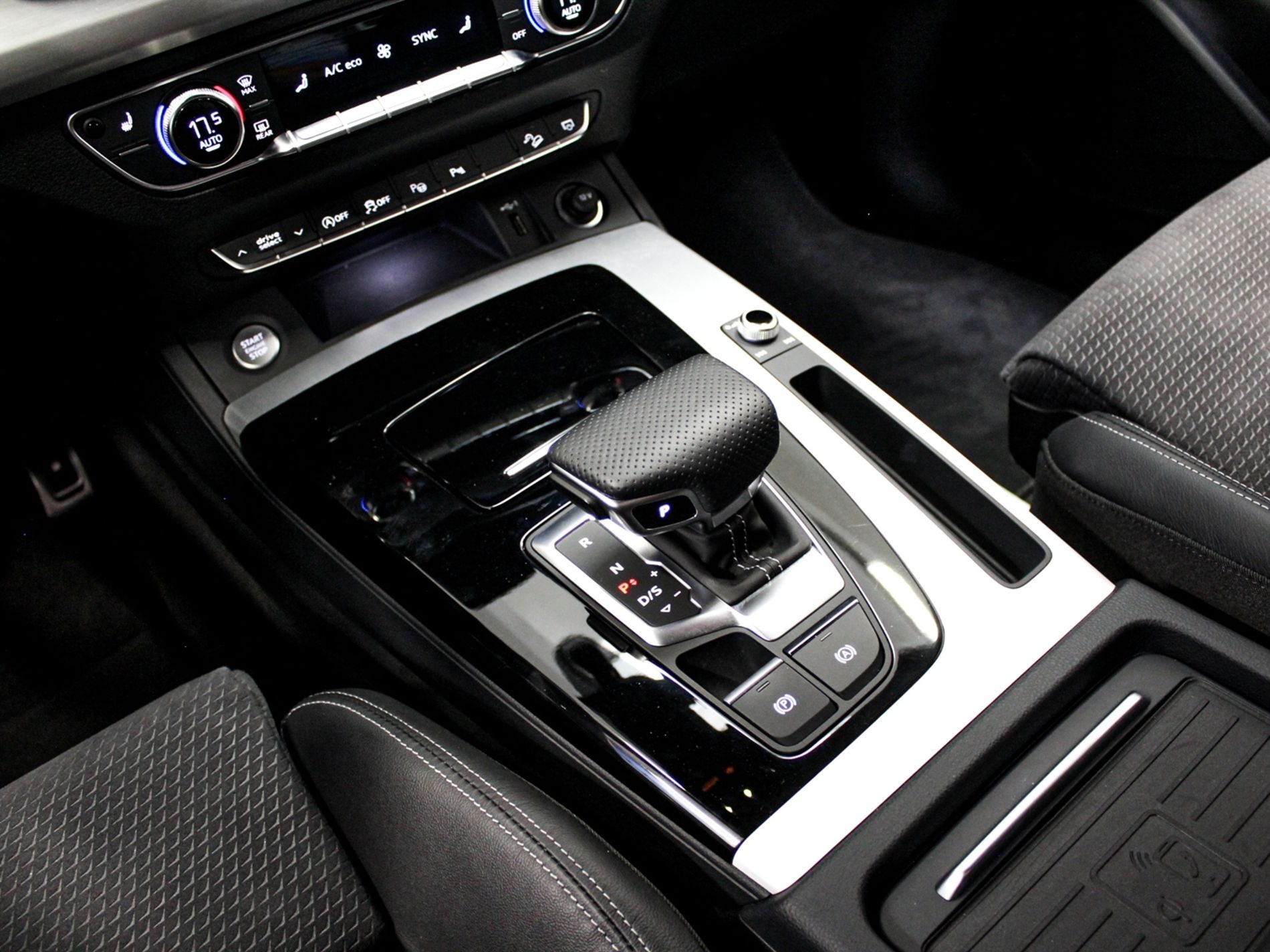 Audi Q5 Sportback 40 2.0 tdi mhev 12V S line quattro s-tronic   - Autoviemme