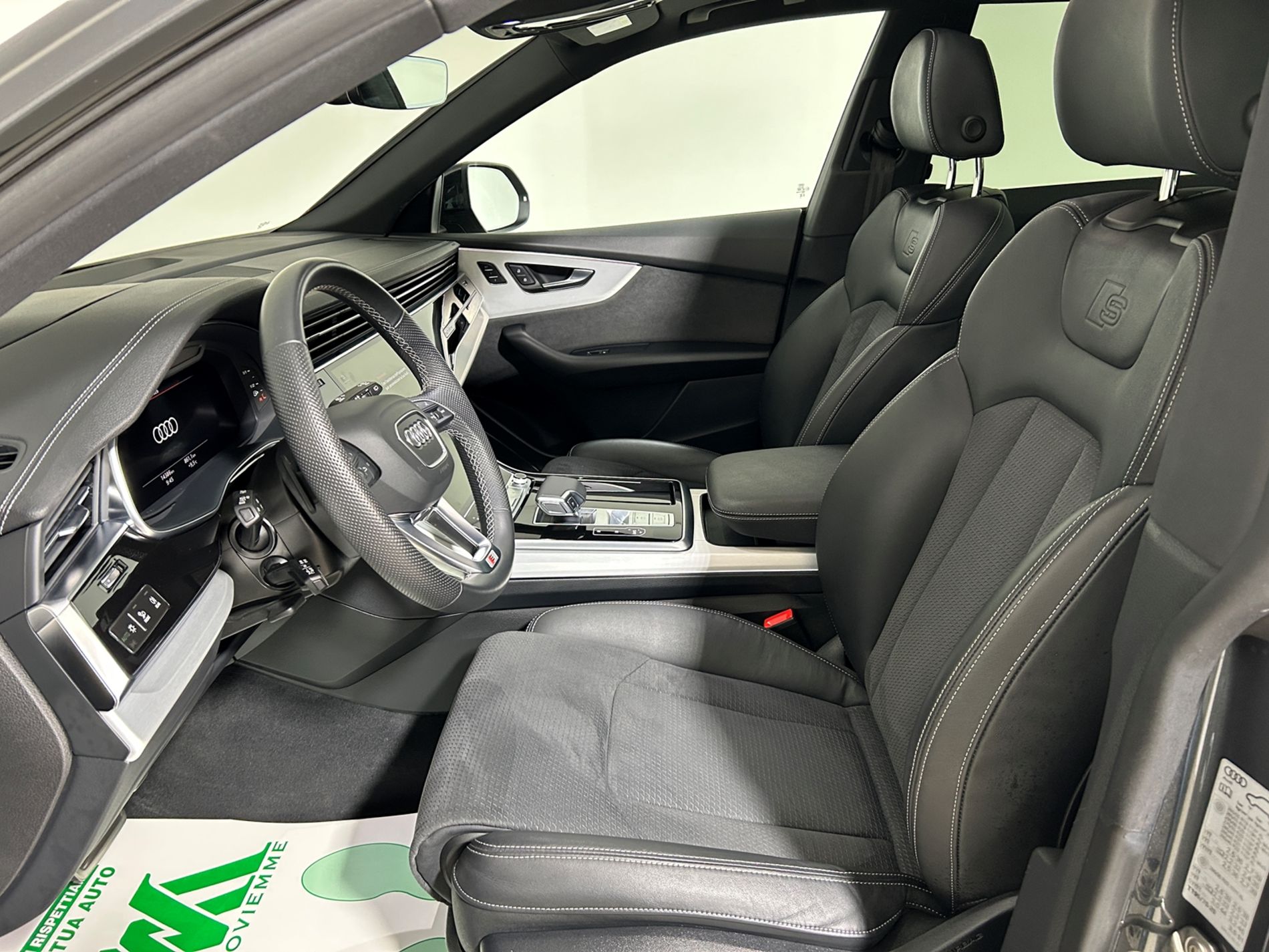 Audi Q8 S line quattro 286 cv tetto apribile - Autoviemme