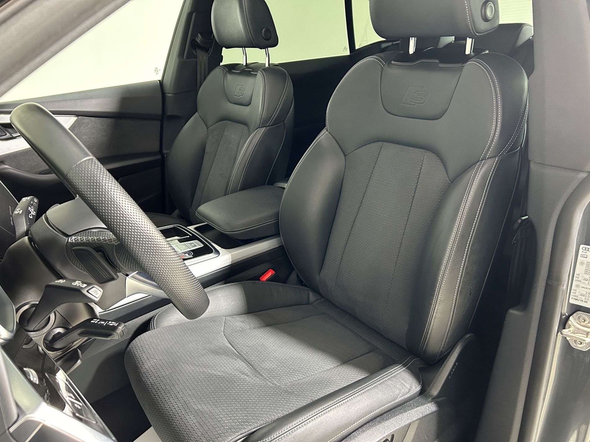 Audi Q8 S line quattro 286 cv tetto apribile - Autoviemme