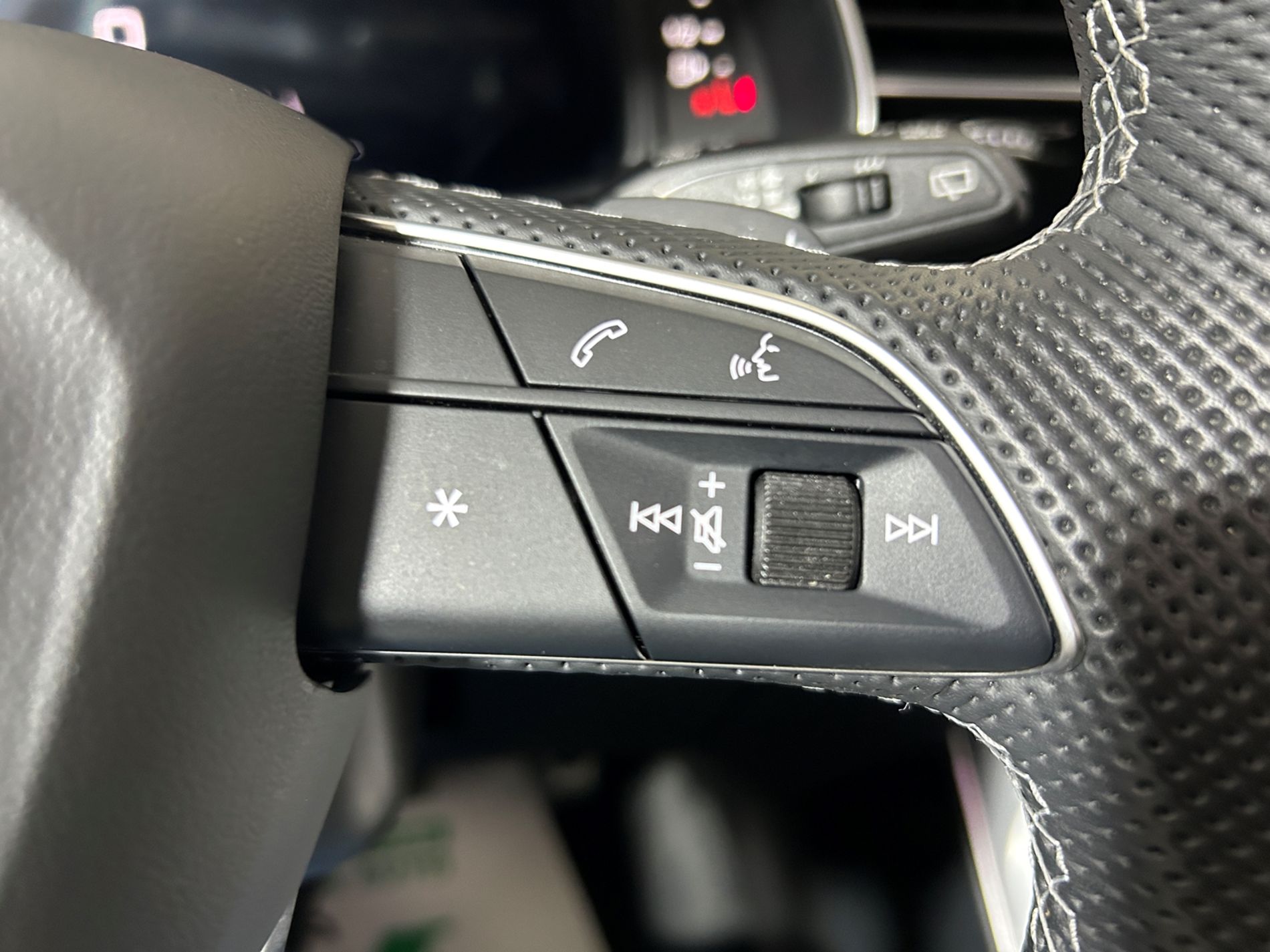 Audi Q8 S line quattro 286 cv tetto apribile - Autoviemme