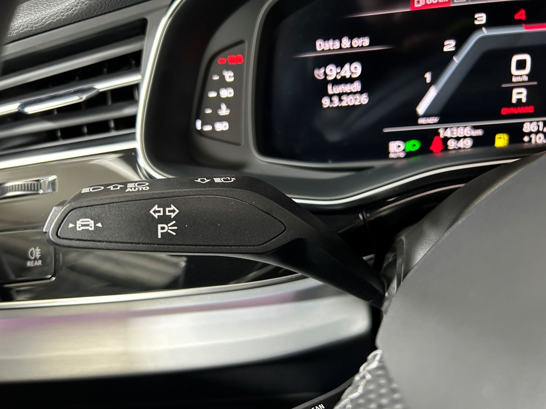 Audi Q8 S line quattro 286 cv tetto apribile - Autoviemme