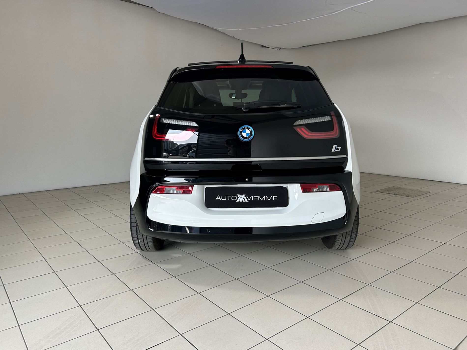 BMW i3 120Ah elettrica tetto apribile - Autoviemme