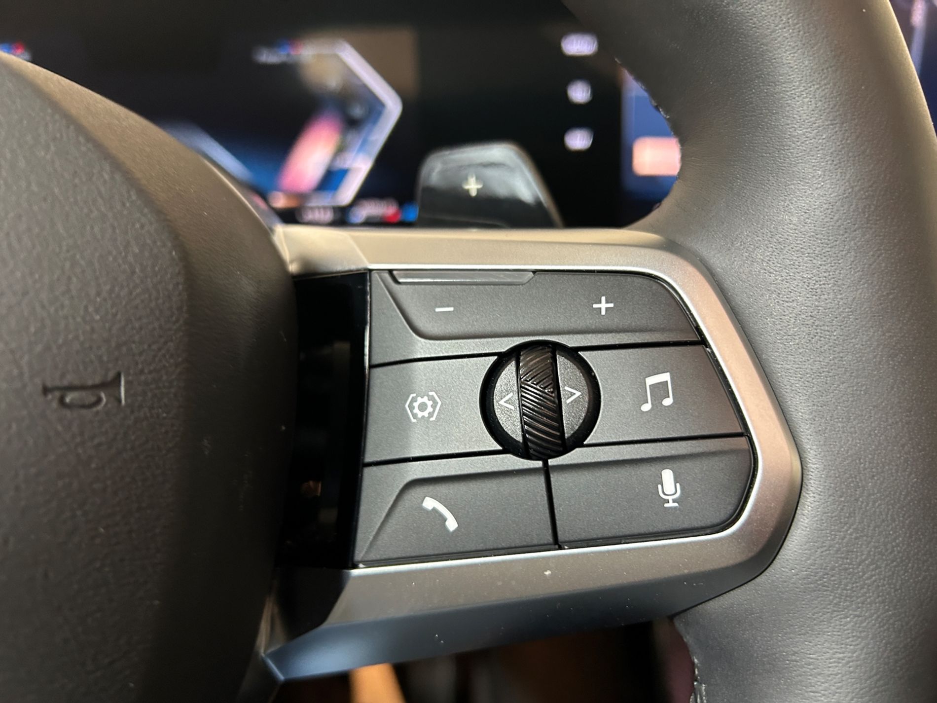 Bmw X1 sdrive18i MSport automatica tetto panoramico e gancio traino - Autoviemme