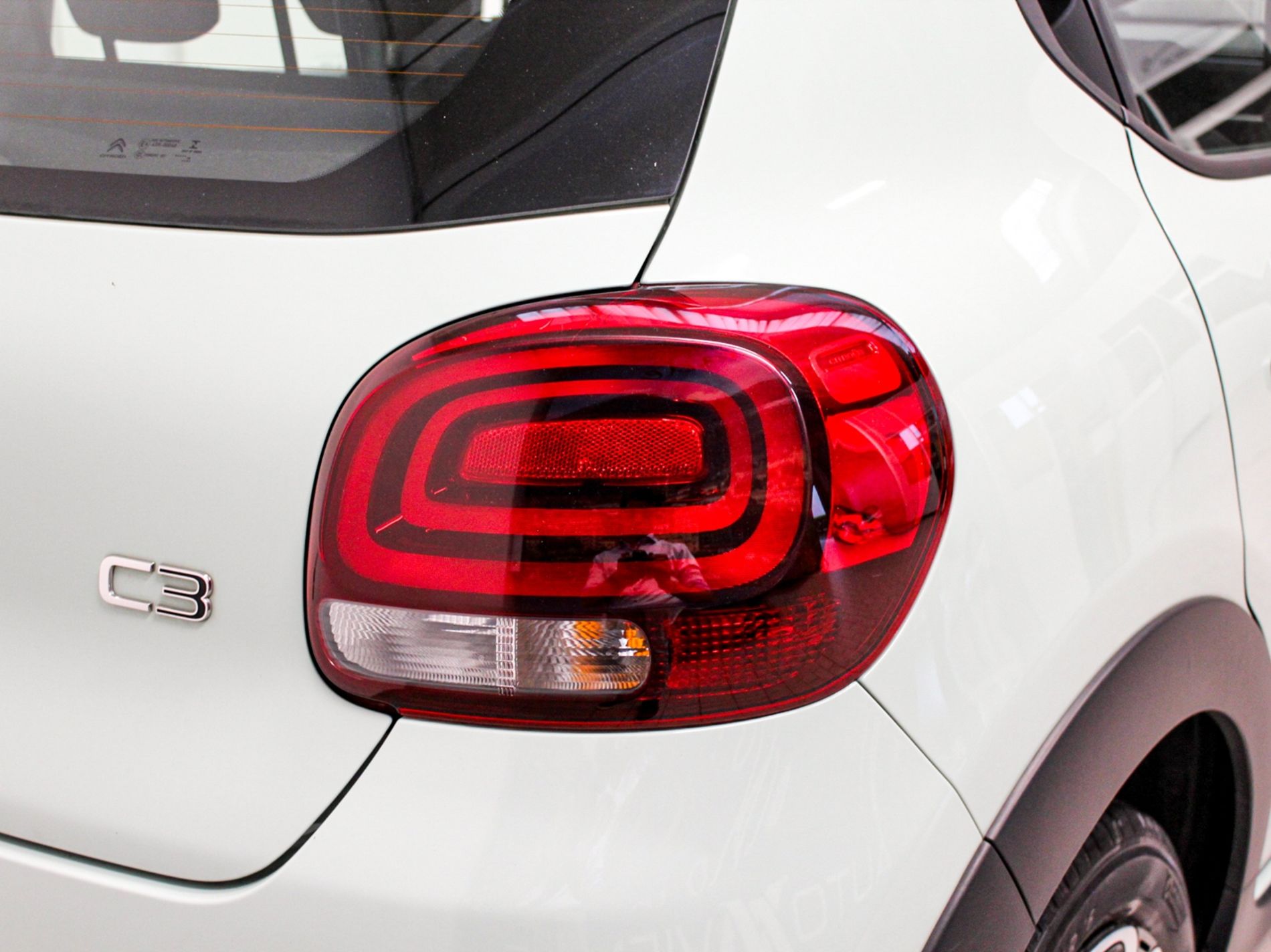 C3 1.2 puretech Shine s&s 83cv neopatentati my18 - Autoviemme