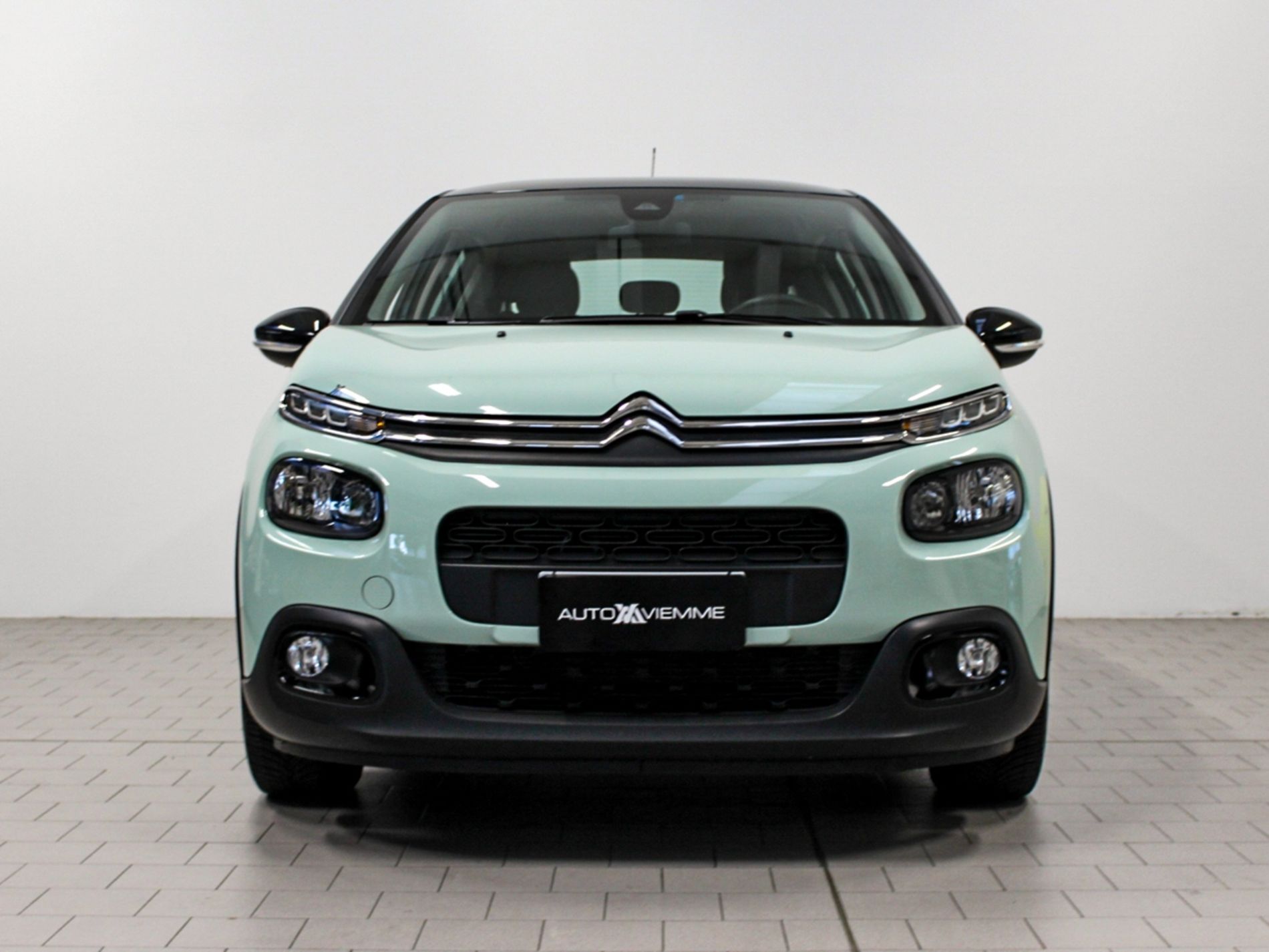 C3 1.2 puretech Shine s&s 83cv neopatentati my18 - Autoviemme