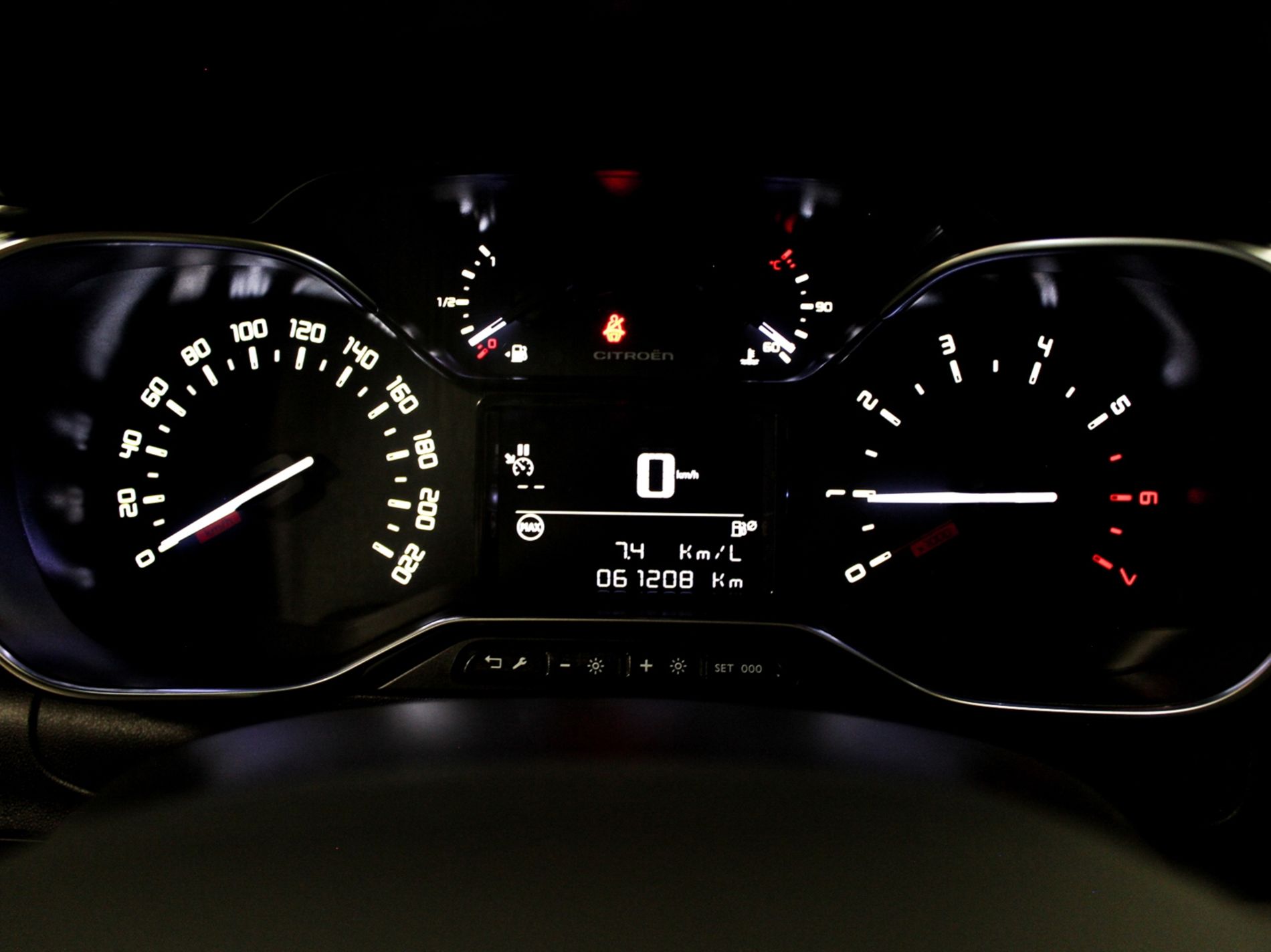 C3 1.2 puretech Shine s&s 83cv neopatentati my18 - Autoviemme