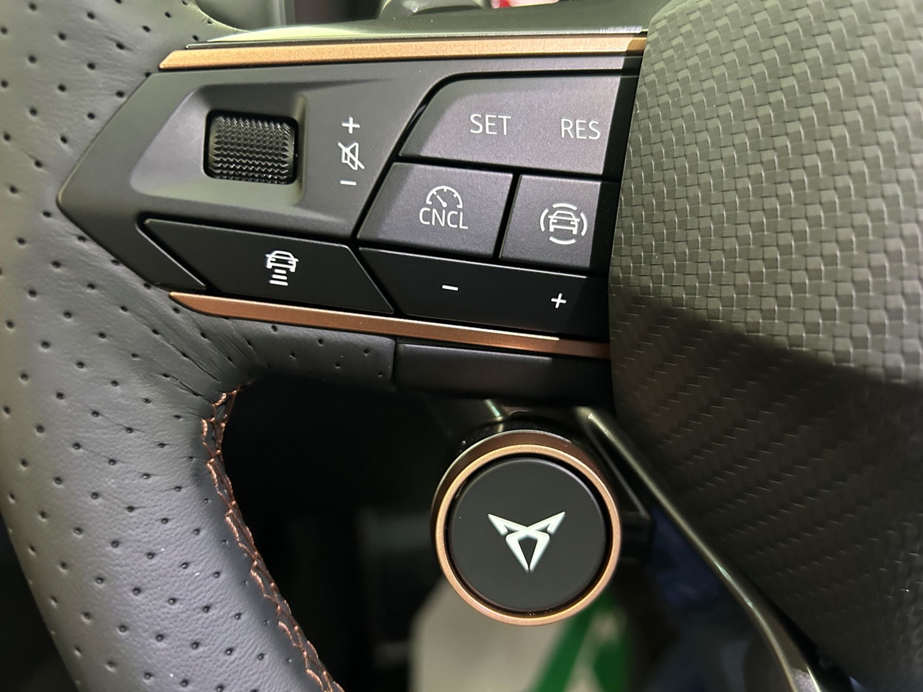 Cupra Formentor 1.5 hybrid 150 cv dsg - Autoviemme