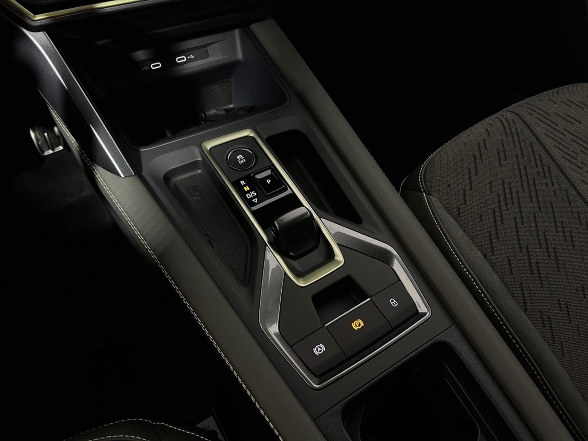 Cupra Formentor Tribe Edition 1.5 hybrid 150 cv dsg - Autoviemme