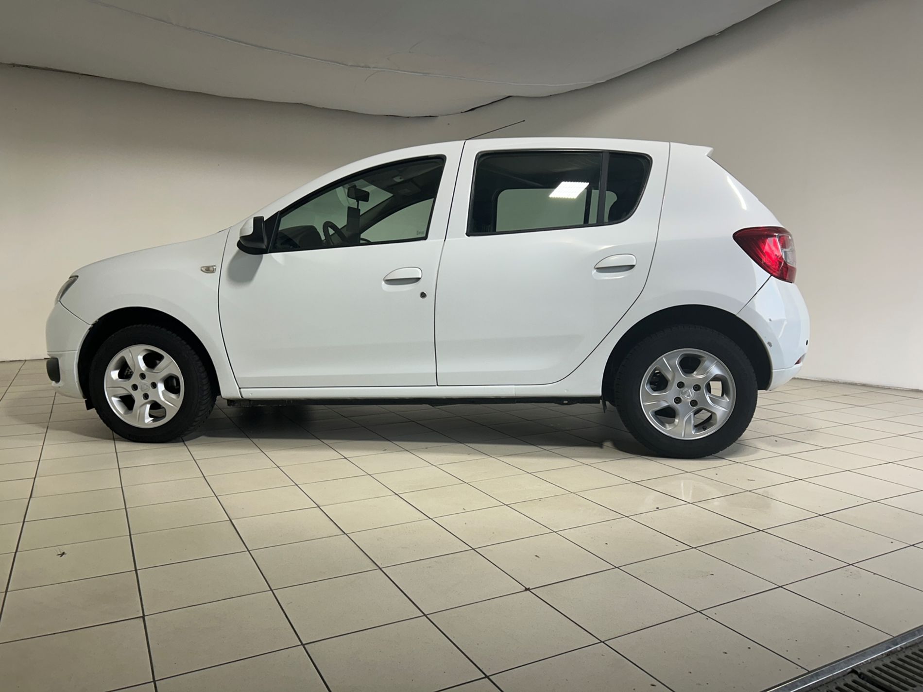 Dacia Sandero 1.5 dci Laureate s&s 75cv E6 - Autoviemme