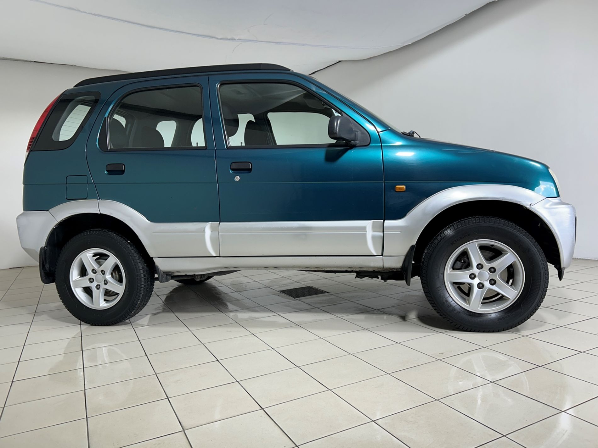 Daihatsu Terios 1.3 4x4 - Autoviemme