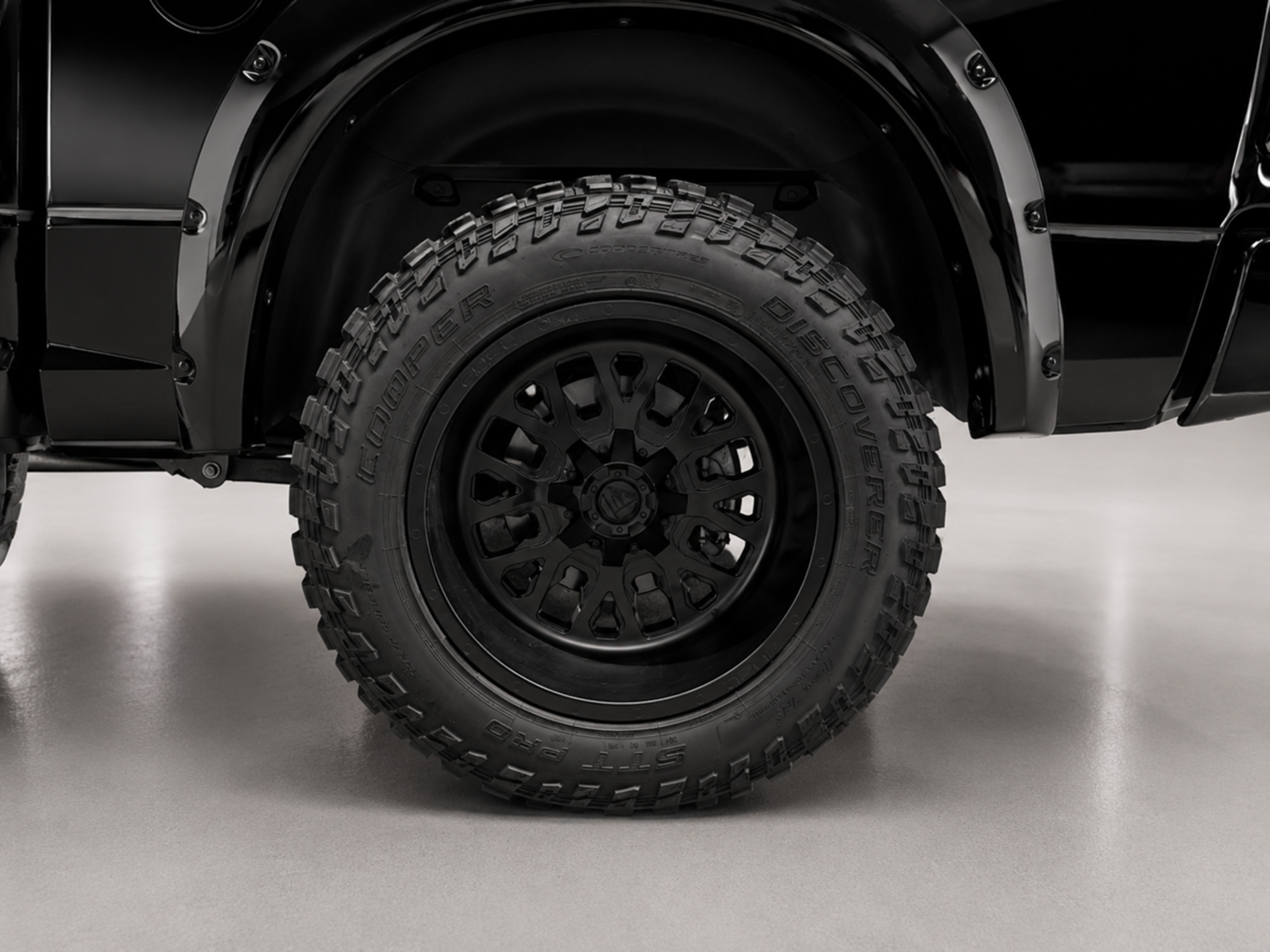 Dodge Ram 1500 Sport Crew Cab - Autoviemme