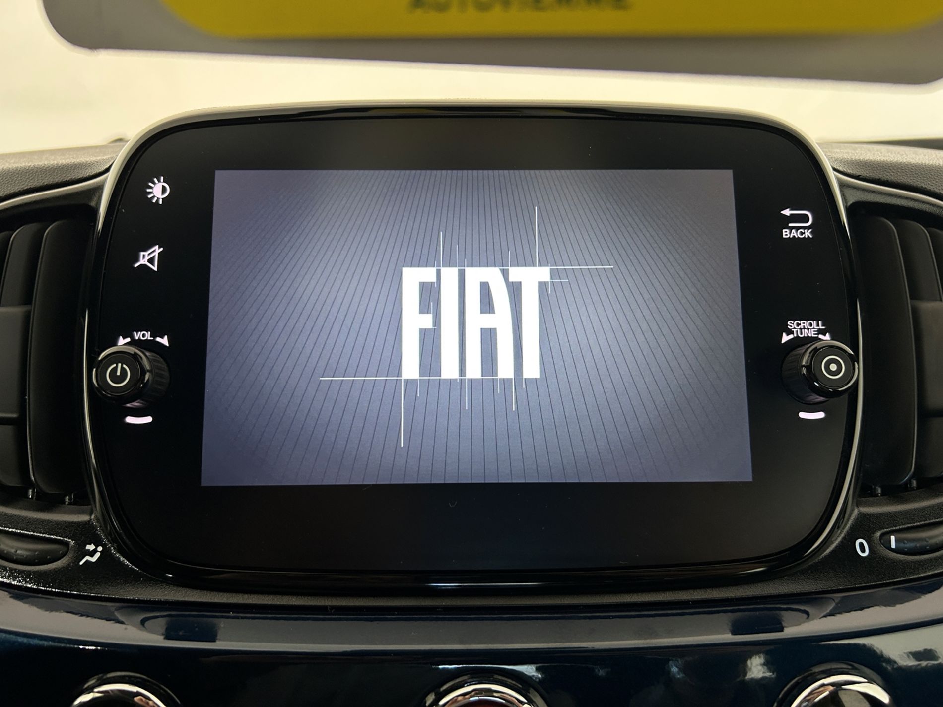 500C 1.0 hybrid 70cv - Autoviemme