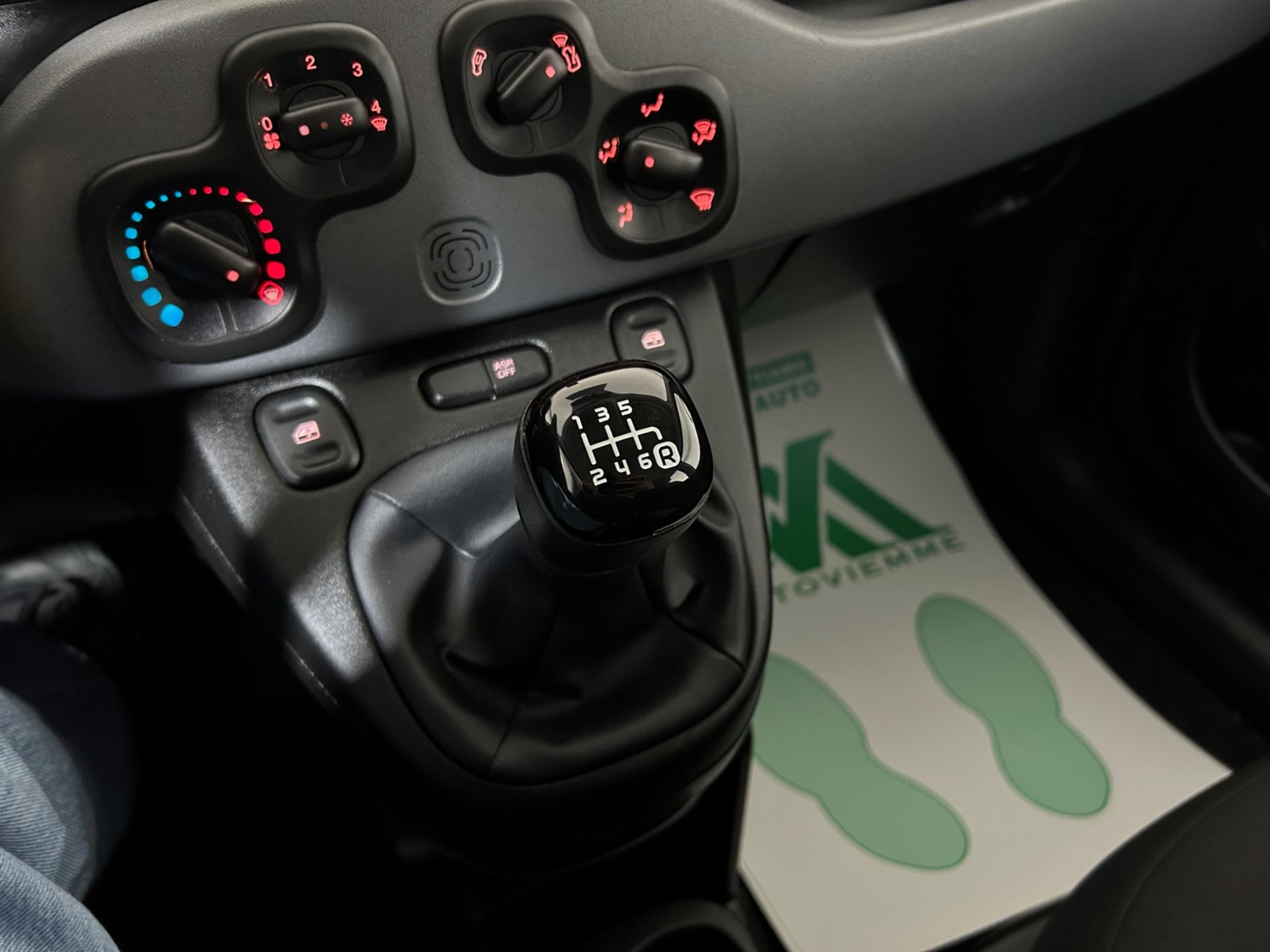 Panda Hybrid City Life s&s 70cv - Autoviemme