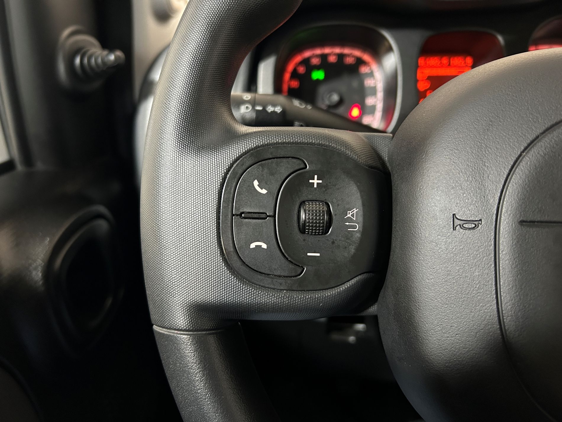 Panda Hybrid City Life s&s 70cv - Autoviemme