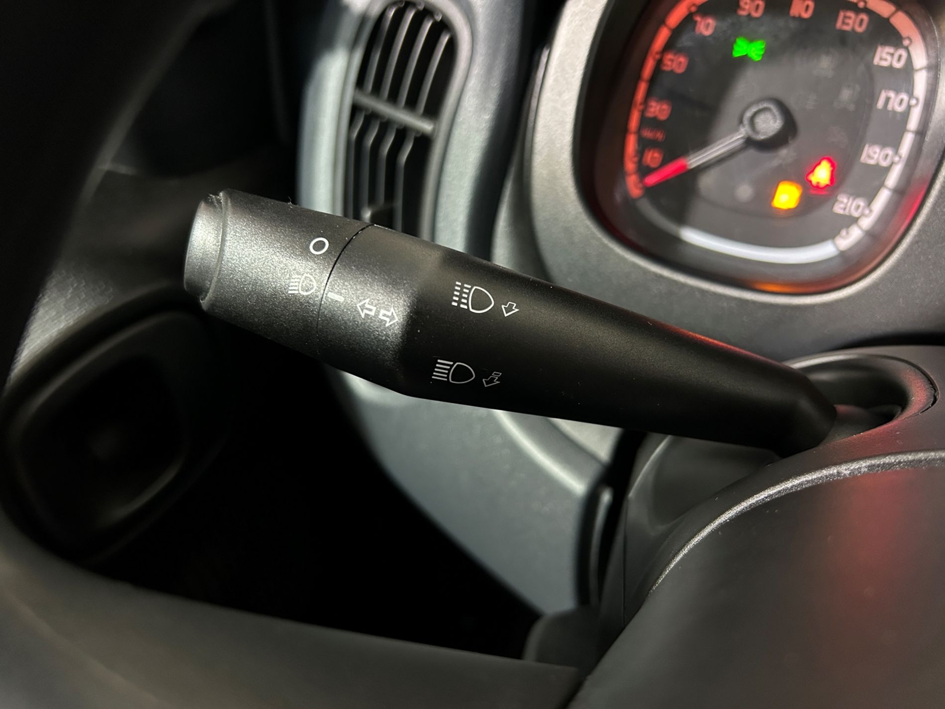 Panda 1.0 firefly hybrid s&s 70cv 5p.ti - Autoviemme