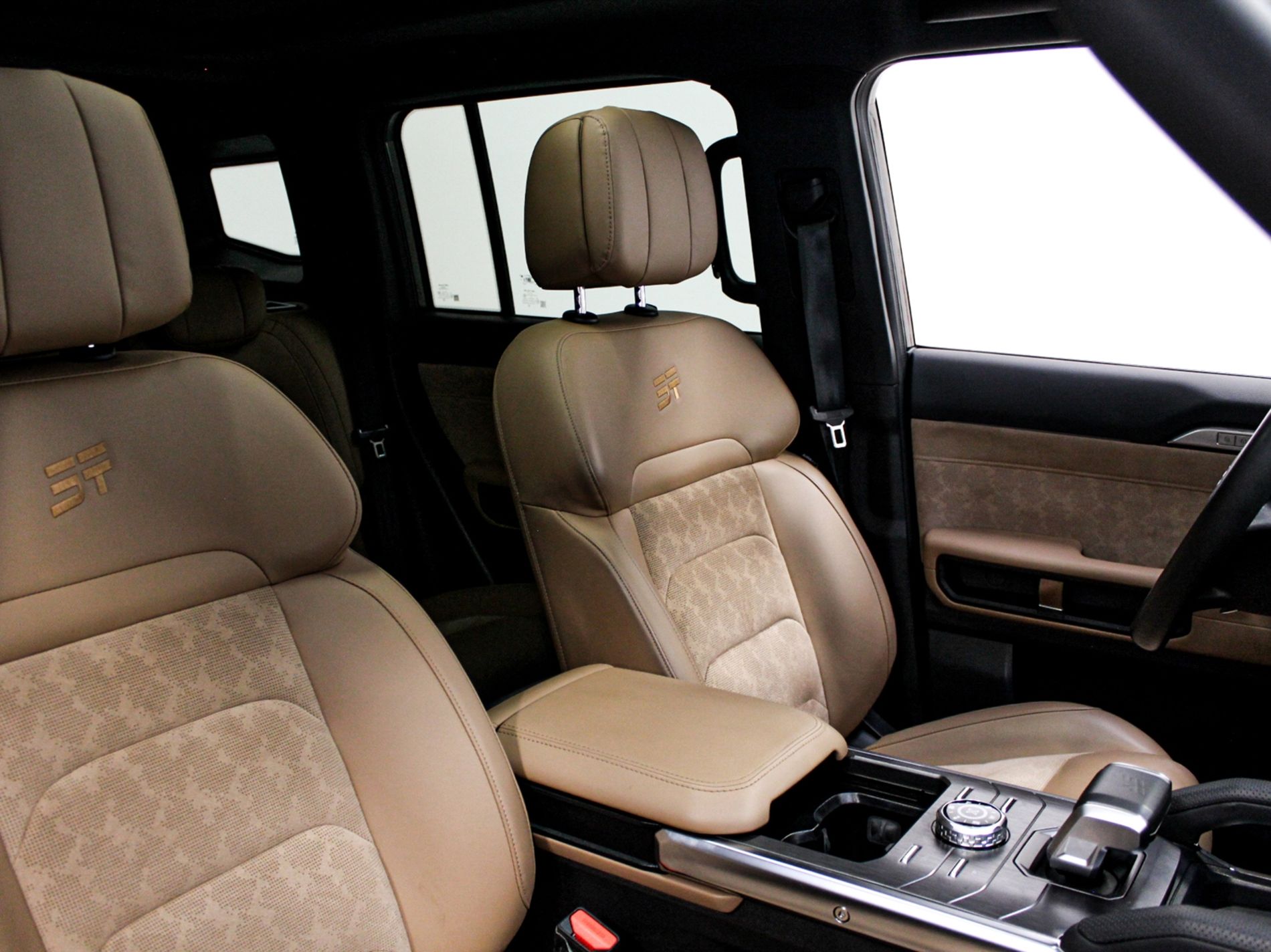Jetour T2 XWD 2.0 TGDI 245cv automatica - Autoviemme