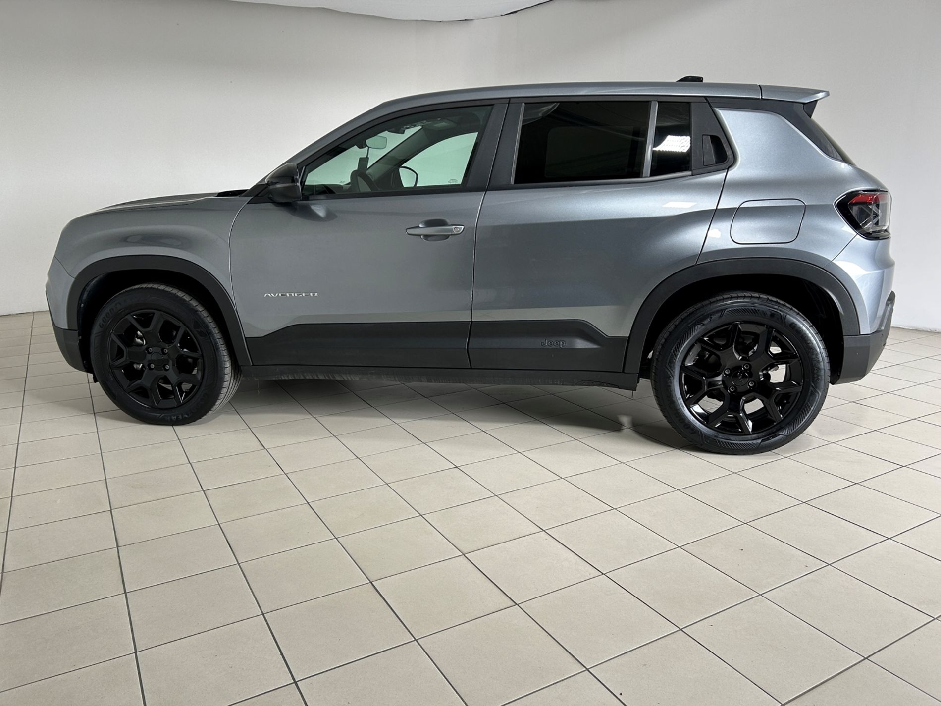 Jeep Avenger 1.2 turbo Altitude fwd 100 cv - Autoviemme