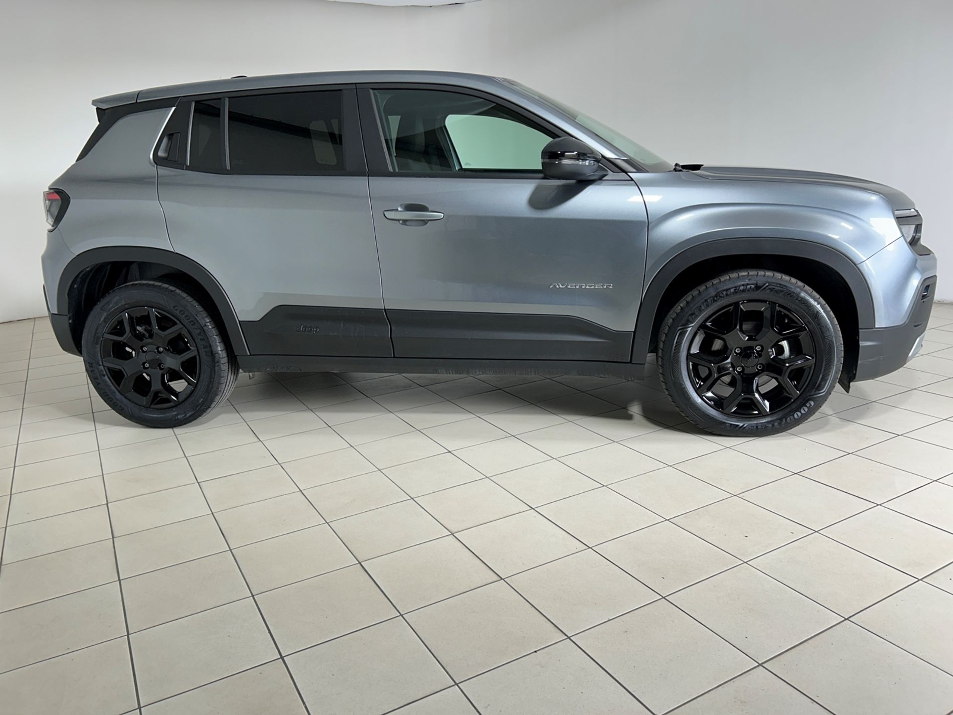 Jeep Avenger 1.2 turbo Altitude fwd 100 cv - Autoviemme