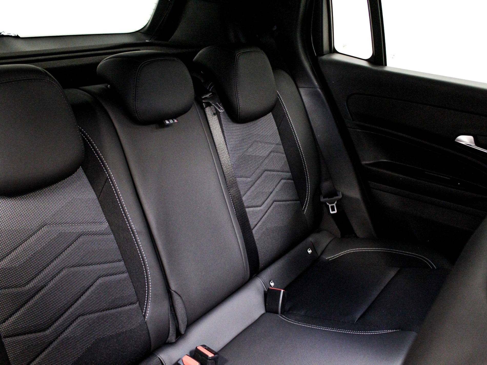 Jeep Avenger 1.2 turbo e-hybrid Summit 110cv edct6  - TETTO APRIBILE - Autoviemme