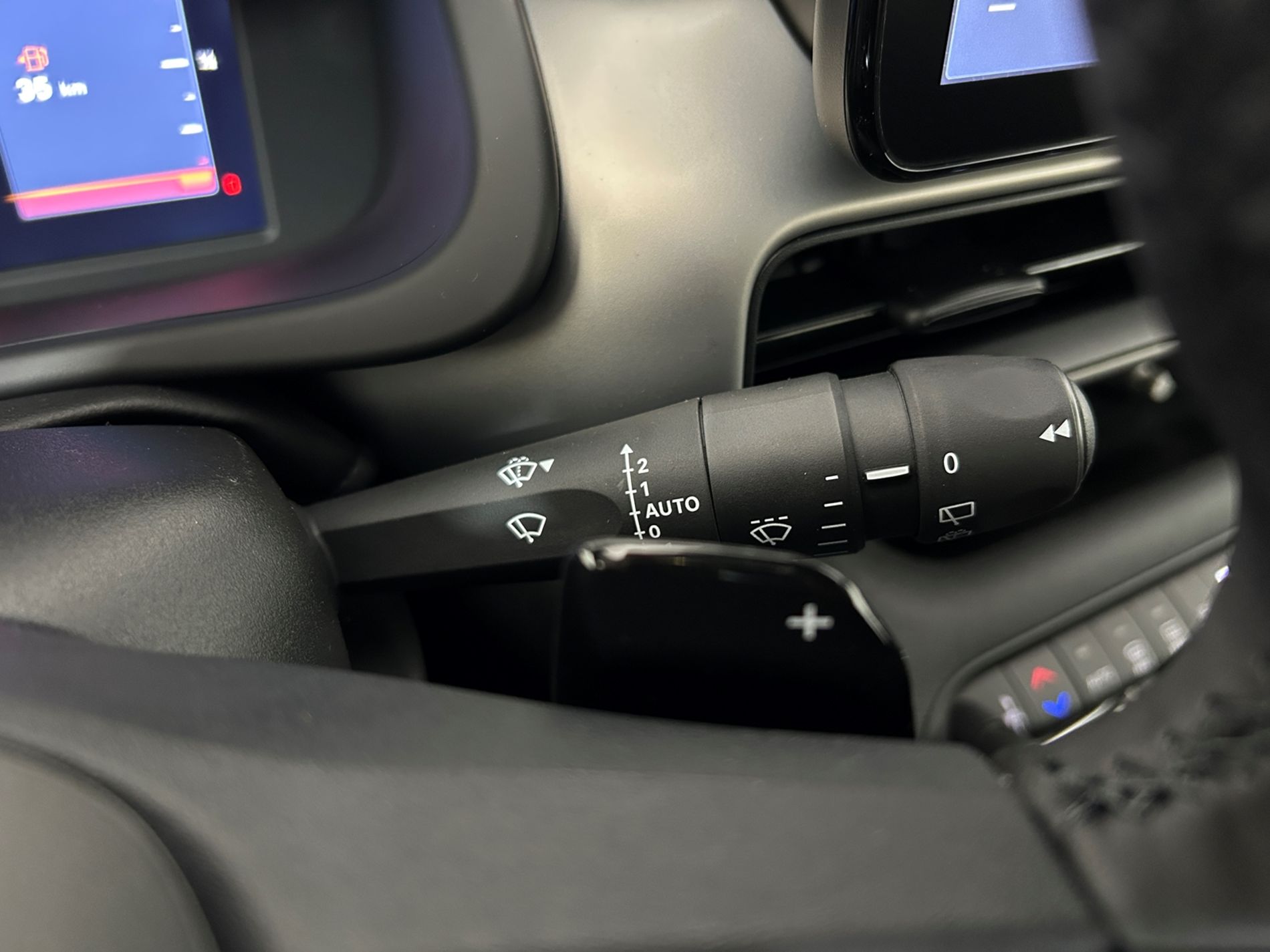 Avenger e-hybrid Summit 100cv   - Autoviemme