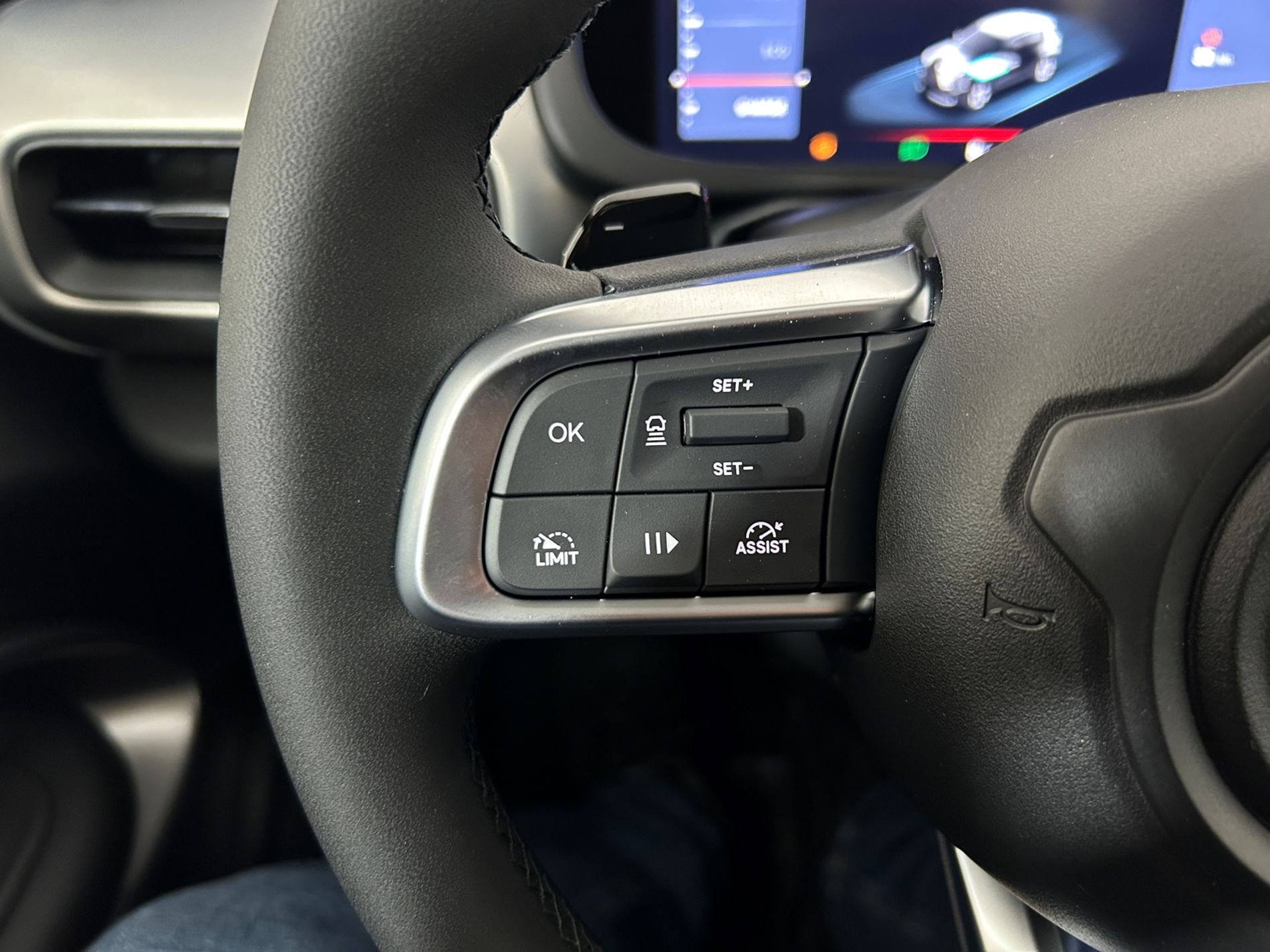 Avenger e-hybrid Summit 100cv   - Autoviemme