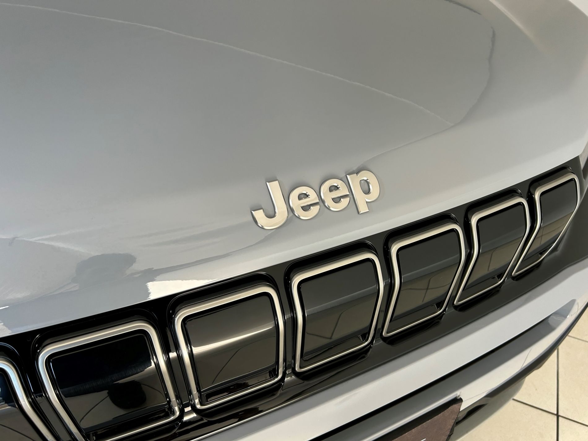 Avenger e-hybrid Summit 100cv   - Autoviemme