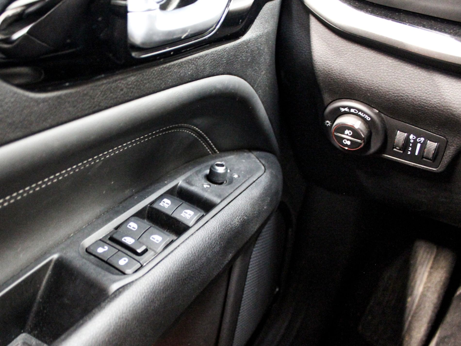 Compass 1.3 turbo t4 Limited 2wd 150cv ddct - Autoviemme