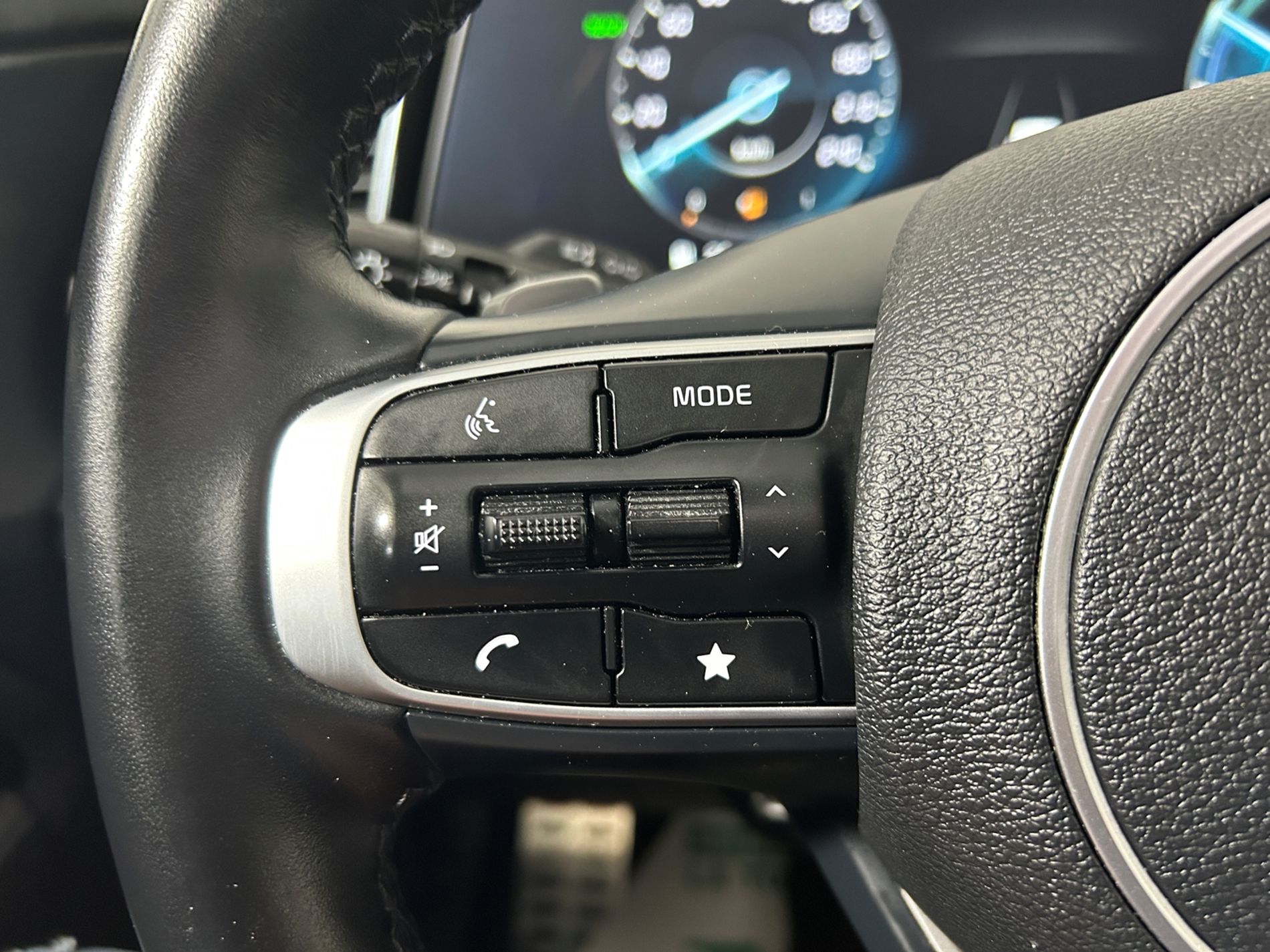 Kia Sportage 1.6 tgdi hev GT-line 2wd portellone elettrico e volante riscaldato - Autoviemme