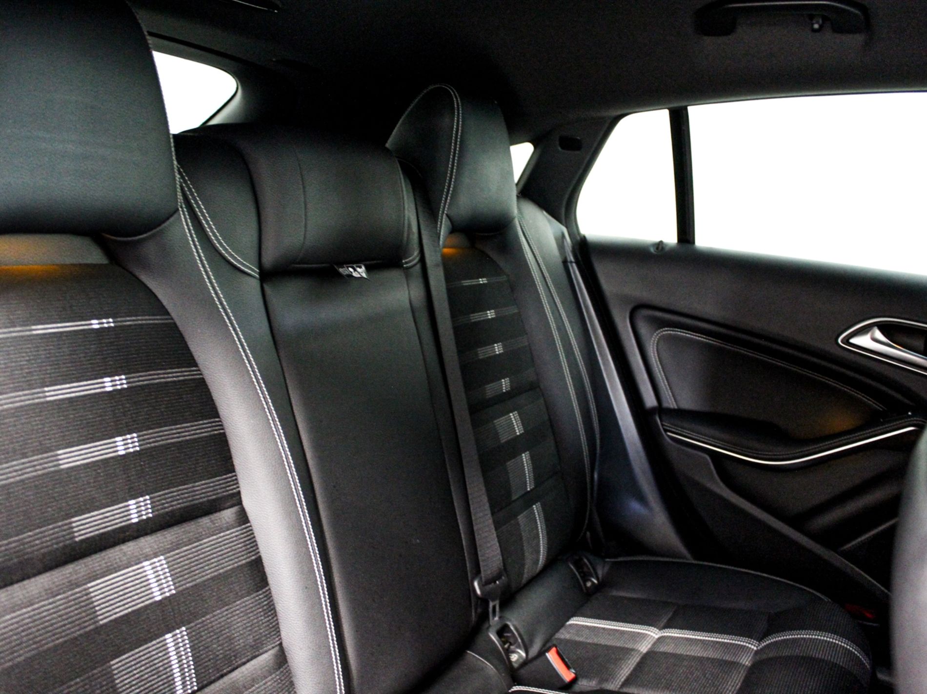 Mercedes CLA Shooting Brake 180 Sport auto   - Autoviemme