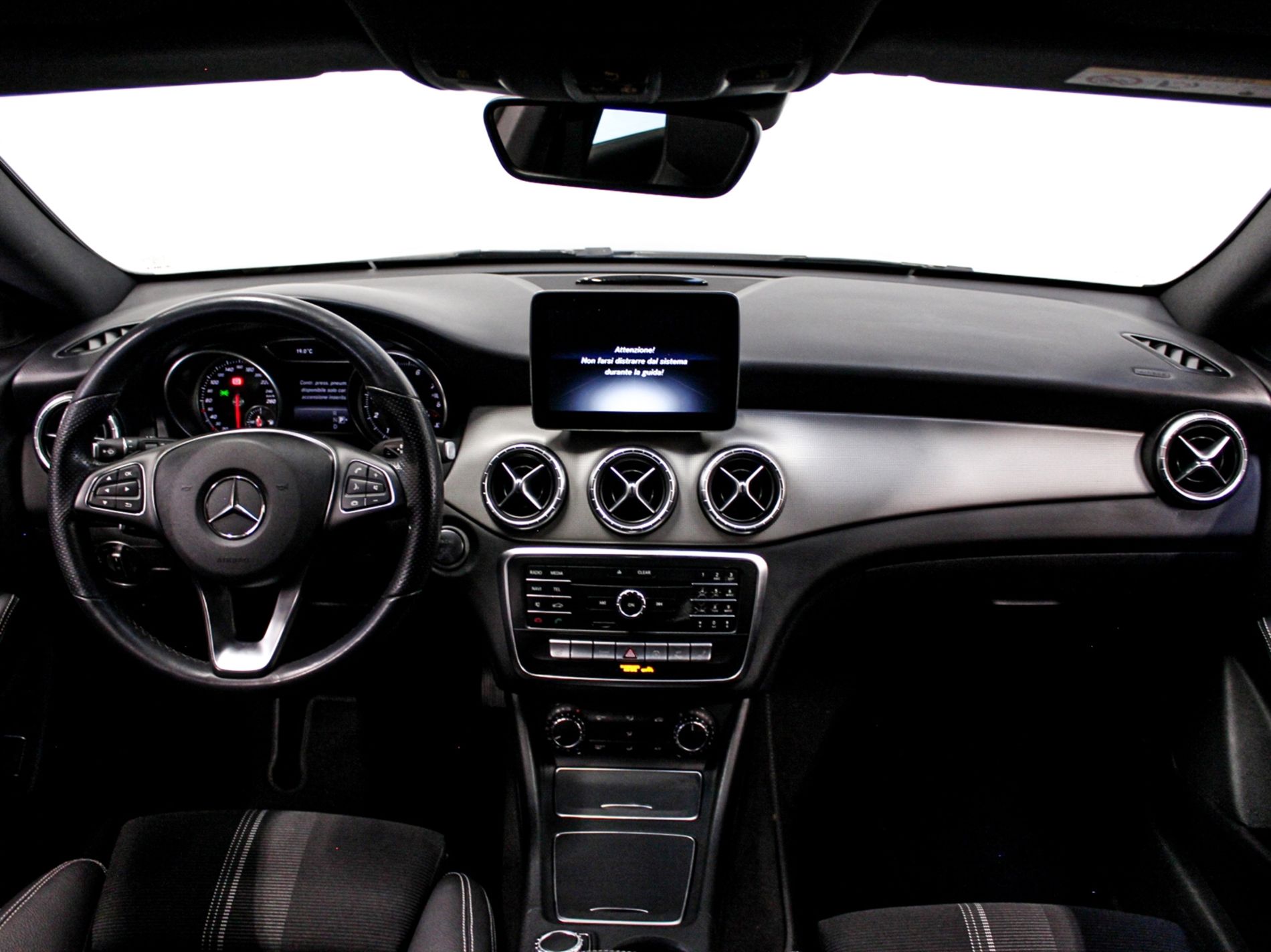 Mercedes CLA Shooting Brake 180 Sport auto   - Autoviemme