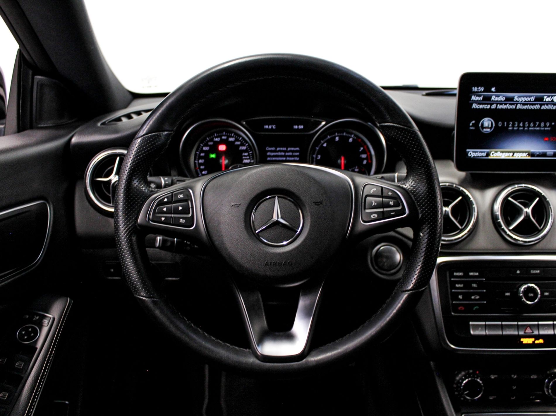 Mercedes CLA Shooting Brake 180 Sport auto   - Autoviemme