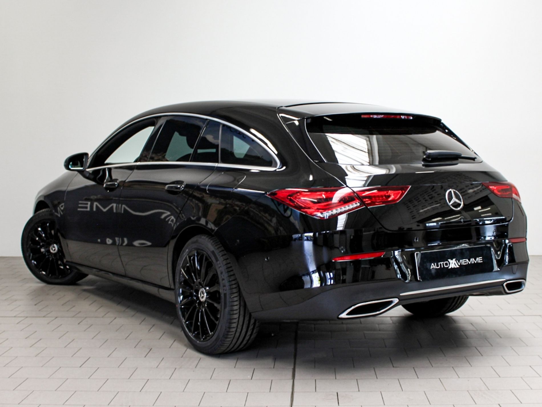 Mercedes CLA Shooting Brake 180 Night edition auto   - Autoviemme